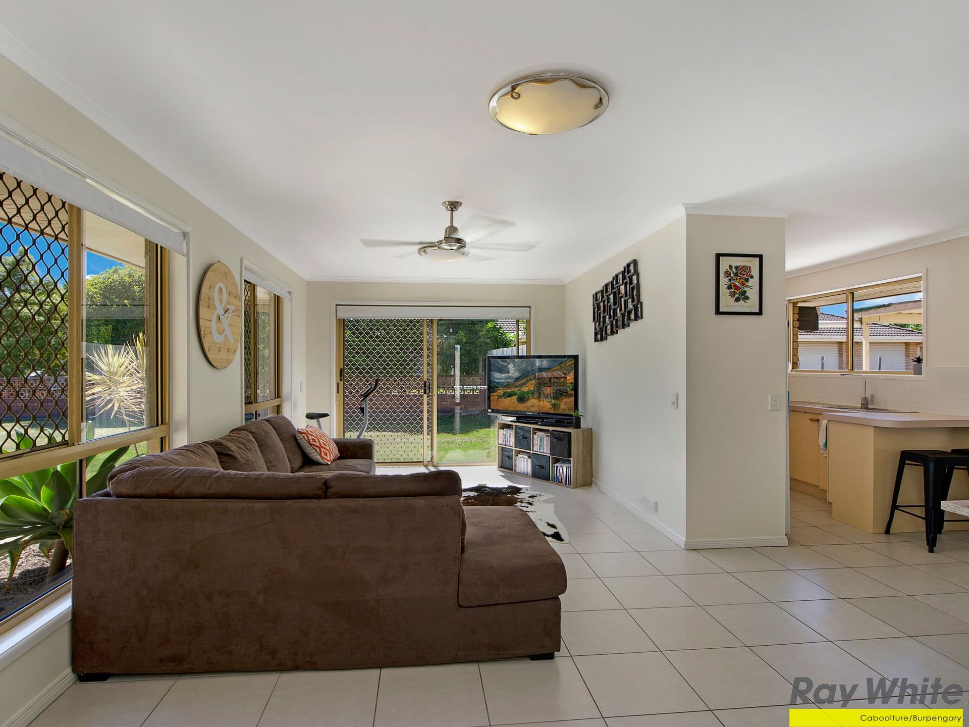 43 Henderson Road, Burpengary QLD 4505, Burpengary - Thumbnail 3