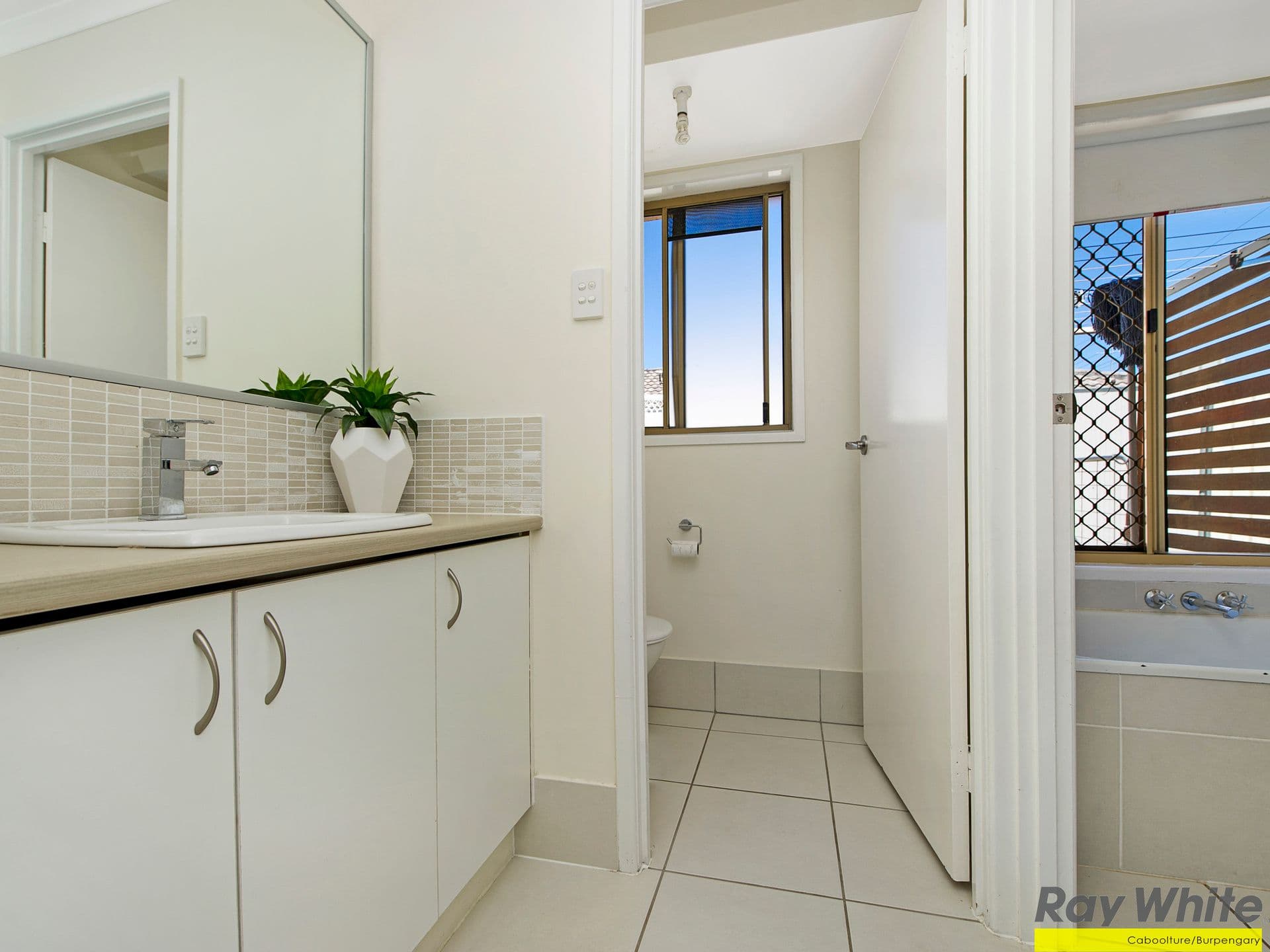 43 Henderson Road, Burpengary QLD 4505, Burpengary - Thumbnail 7
