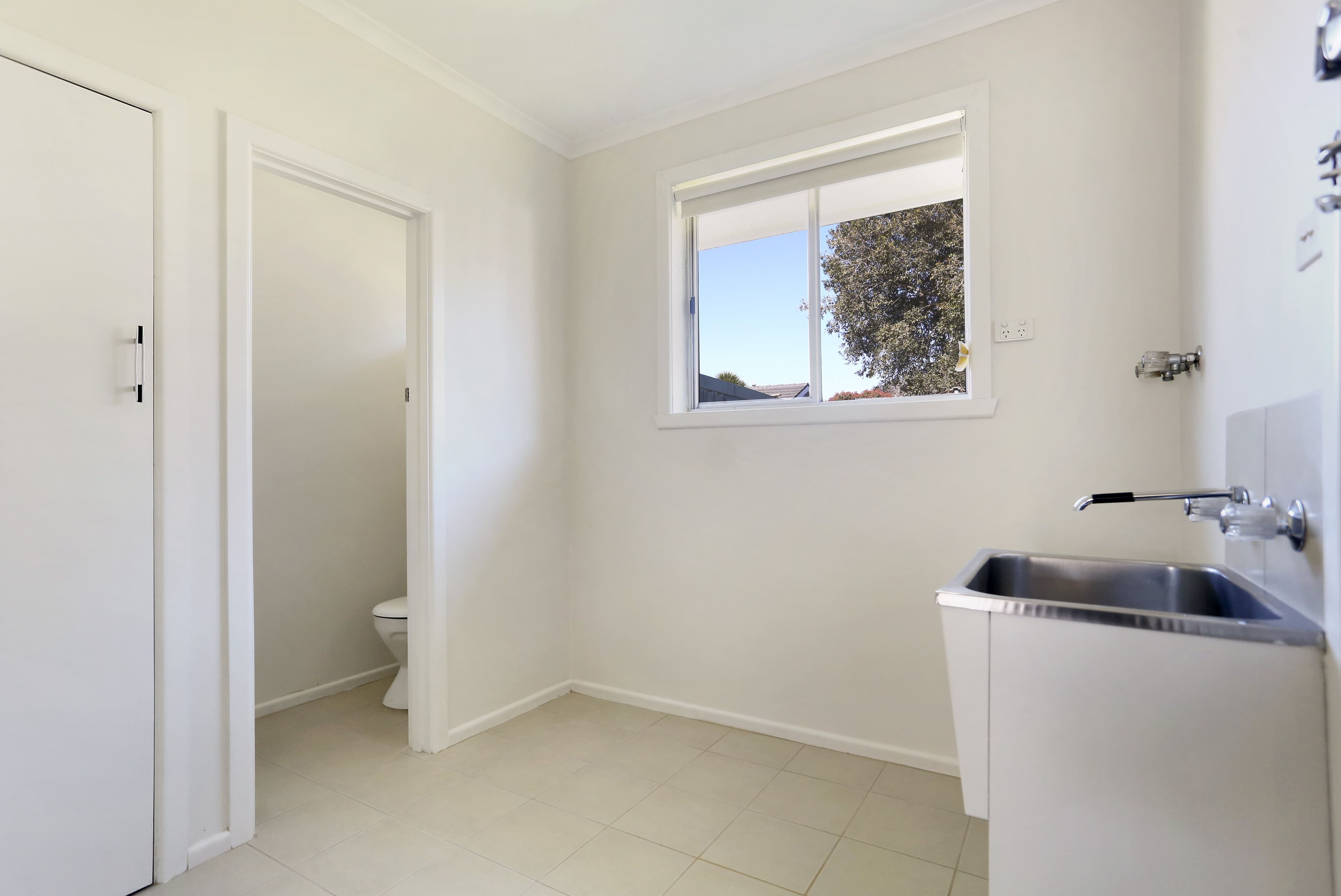 31 Sarona Street, Dandenong VIC 3175, Dandenong - Thumbnail 8