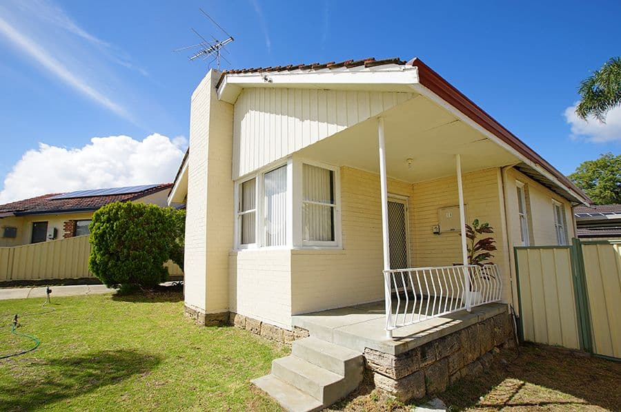 11 Hermione Way, Coolbellup WA 6163, Coolbellup - Thumbnail 2