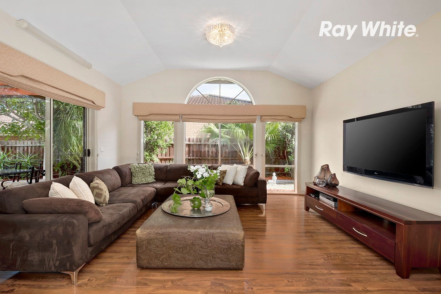 16 Grandiflora Court, Dingley Village VIC 3172, Dingley Village - Thumbnail 4