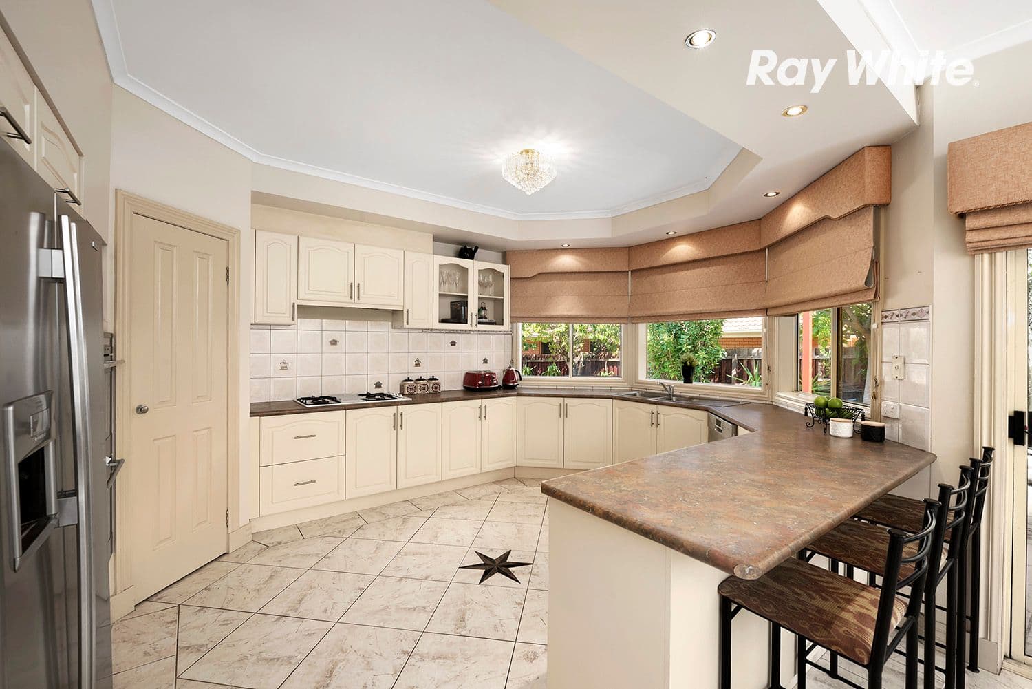 16 Grandiflora Court, Dingley Village VIC 3172, Dingley Village - Thumbnail 5