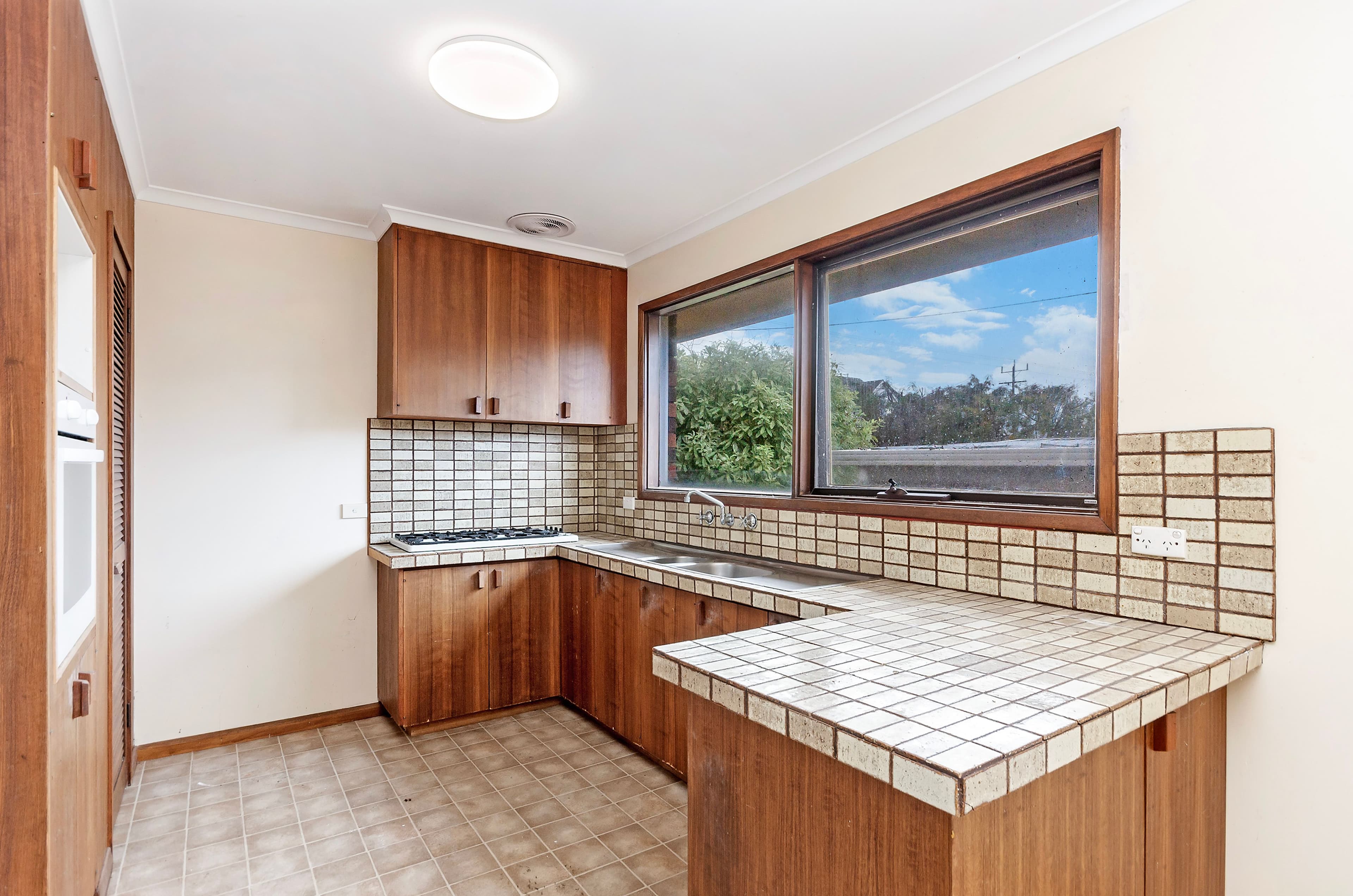 65 Simpson Street, Warrnambool VIC 3280, Warrnambool - Thumbnail 4