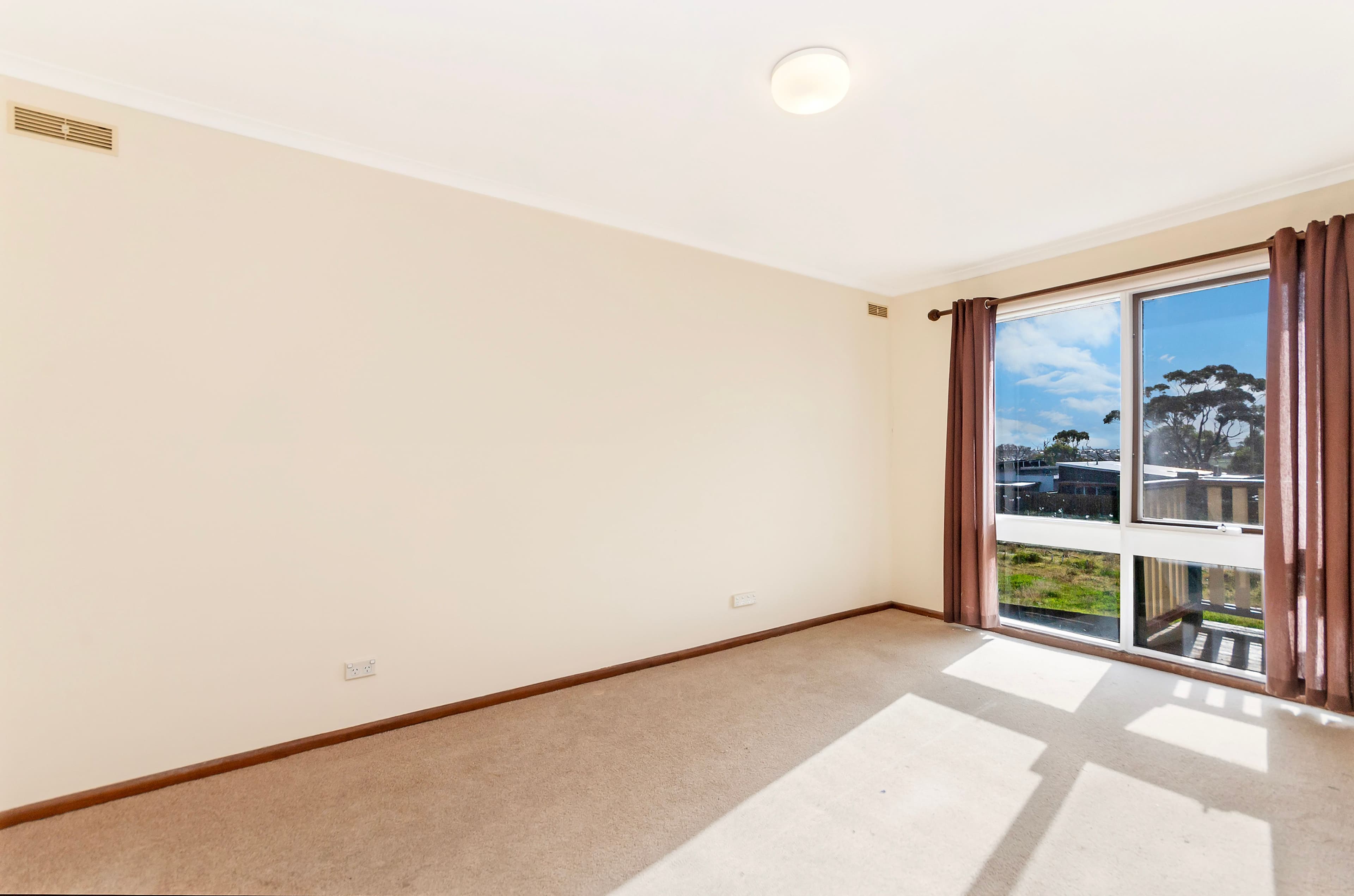 65 Simpson Street, Warrnambool VIC 3280, Warrnambool - Thumbnail 8