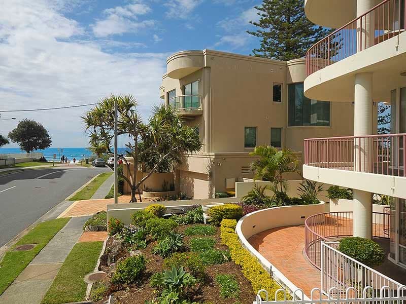 88 Old Burleigh Road, BROADBEACH QLD 4218, Broadbeach - Thumbnail 2