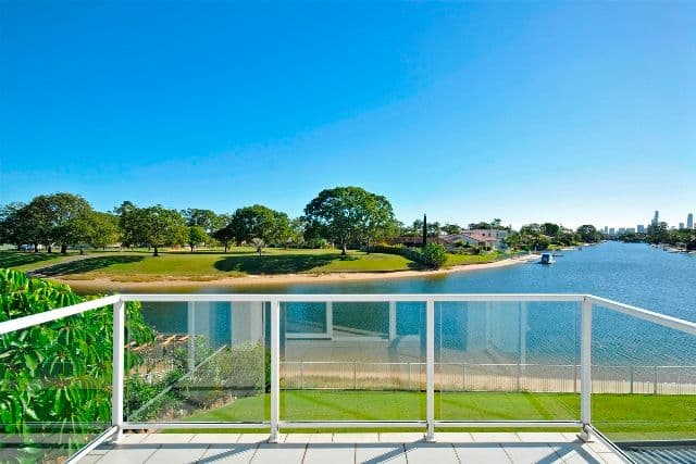 24 Cocos Crescent, BROADBEACH WATERS QLD 4218, Broadbeach Waters - Thumbnail 2