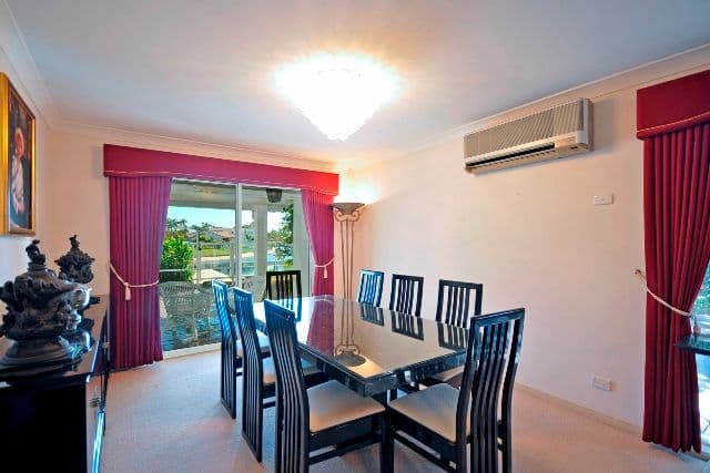 24 Cocos Crescent, BROADBEACH WATERS QLD 4218, Broadbeach Waters - Thumbnail 4
