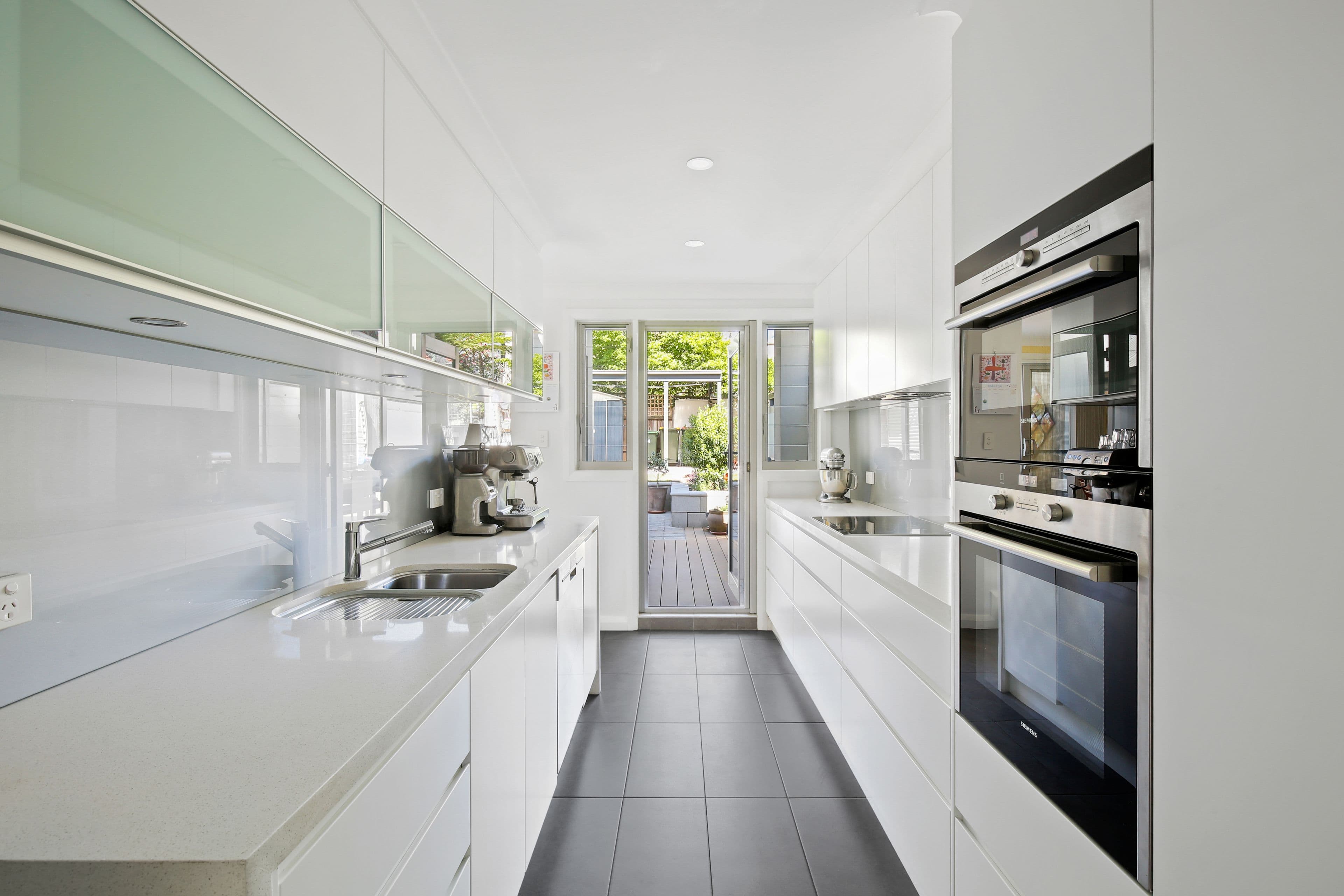 14 Phillip Street, Newtown - Thumbnail 2