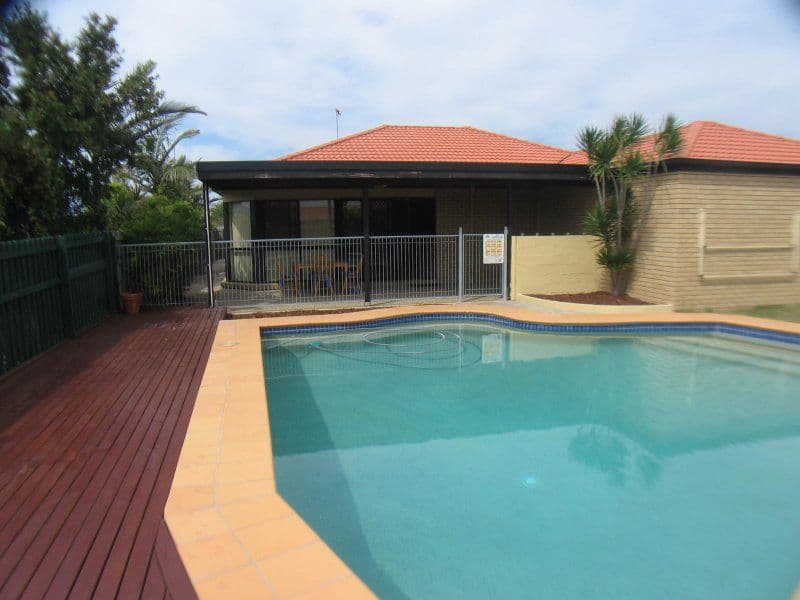 7 Queenscliff Court, Sandstone Point QLD 4511, Sandstone Point - Image 1