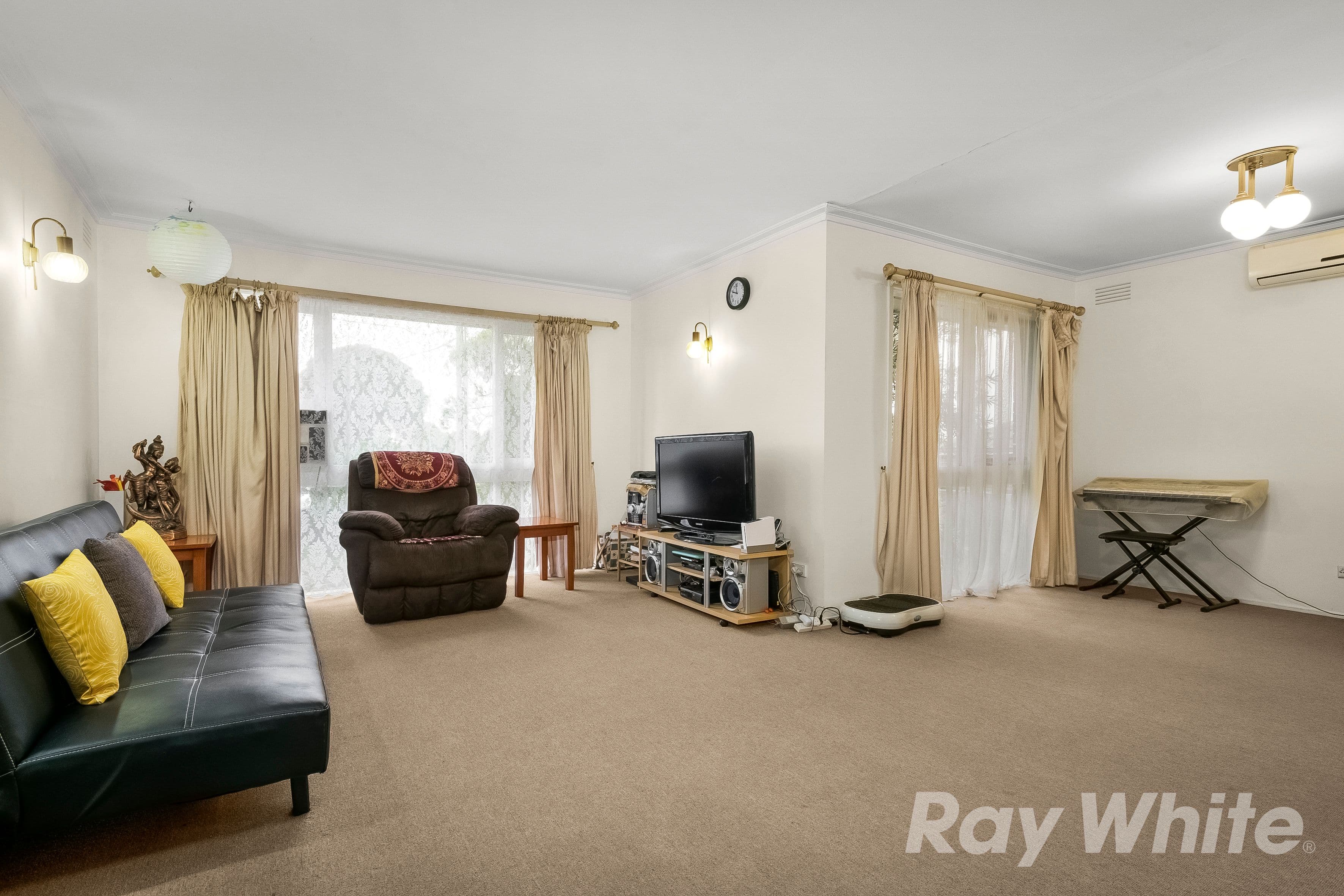 5 Brighton Street, Glen Waverley VIC 3150, Glen Waverley - Thumbnail 2