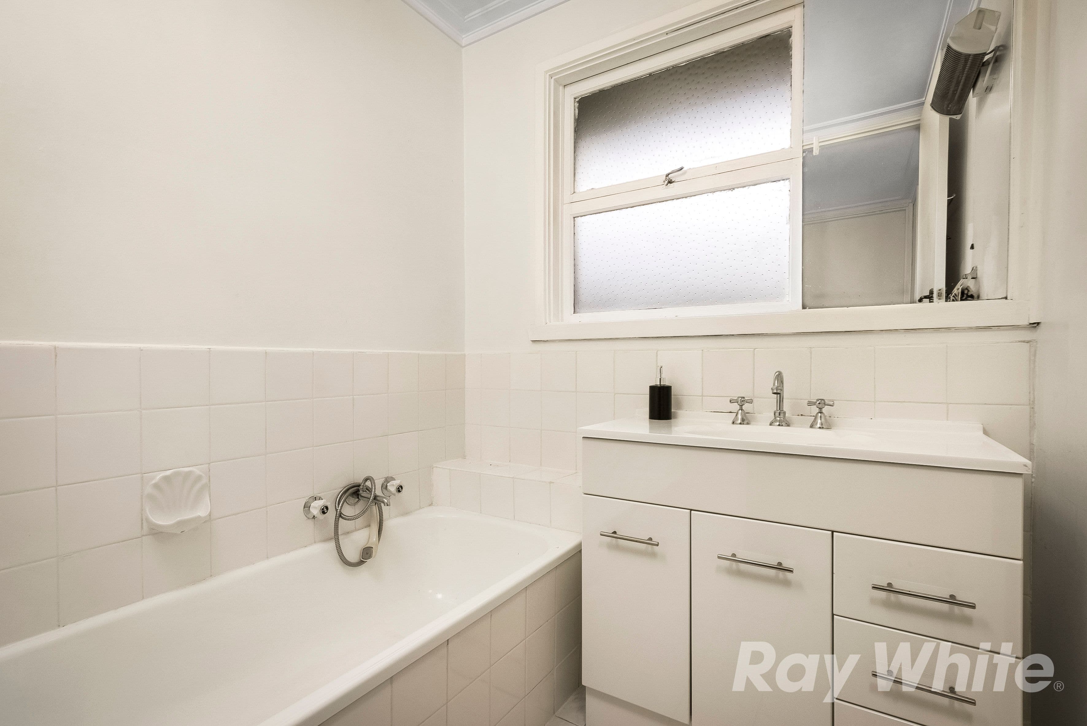 5 Brighton Street, Glen Waverley VIC 3150, Glen Waverley - Thumbnail 6
