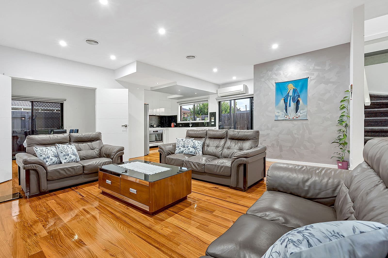 52A Ashleigh Crescent, Meadow Heights VIC 3048, Meadow Heights - Thumbnail 4
