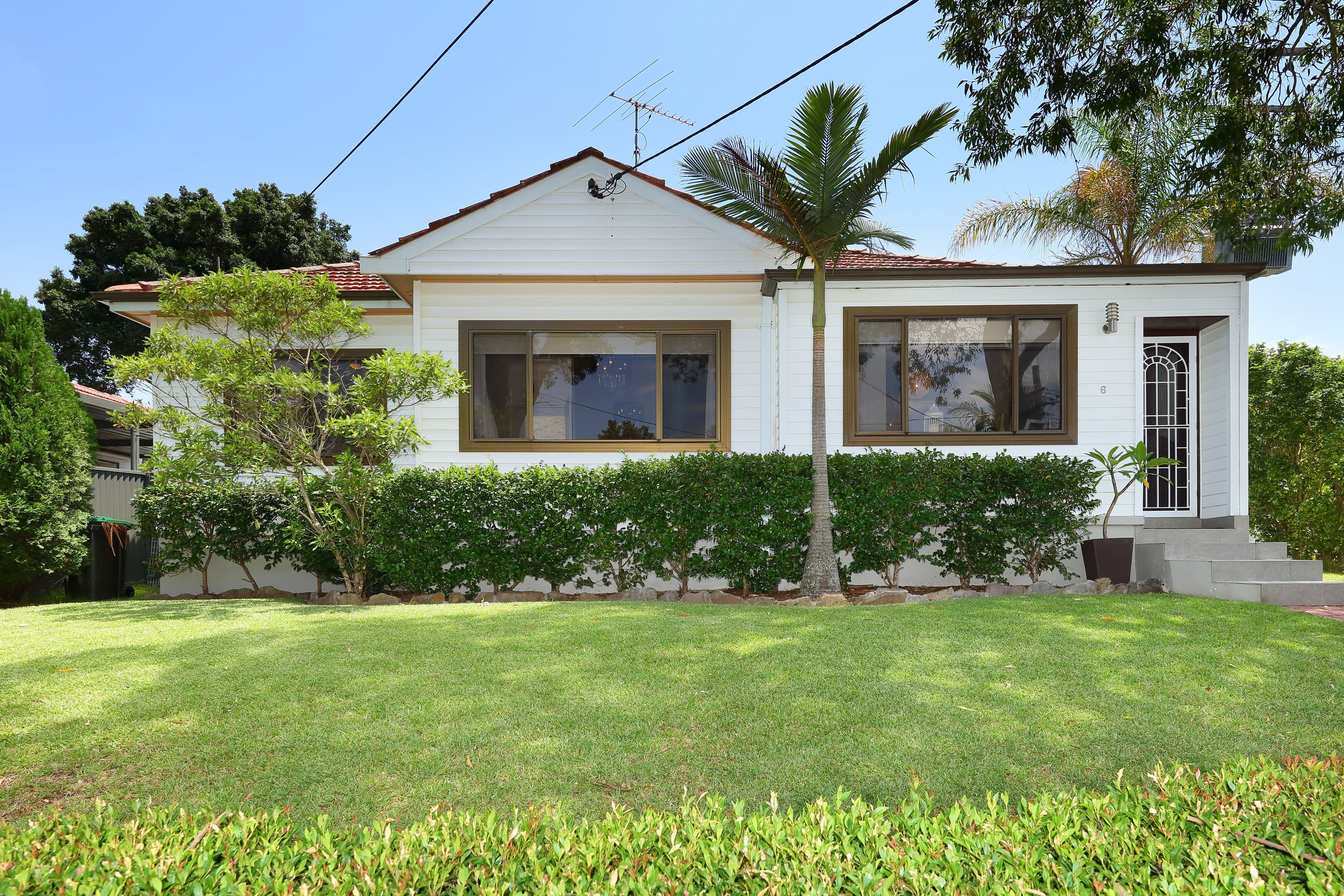 6 Walker Avenue, Peakhurst - Thumbnail 2