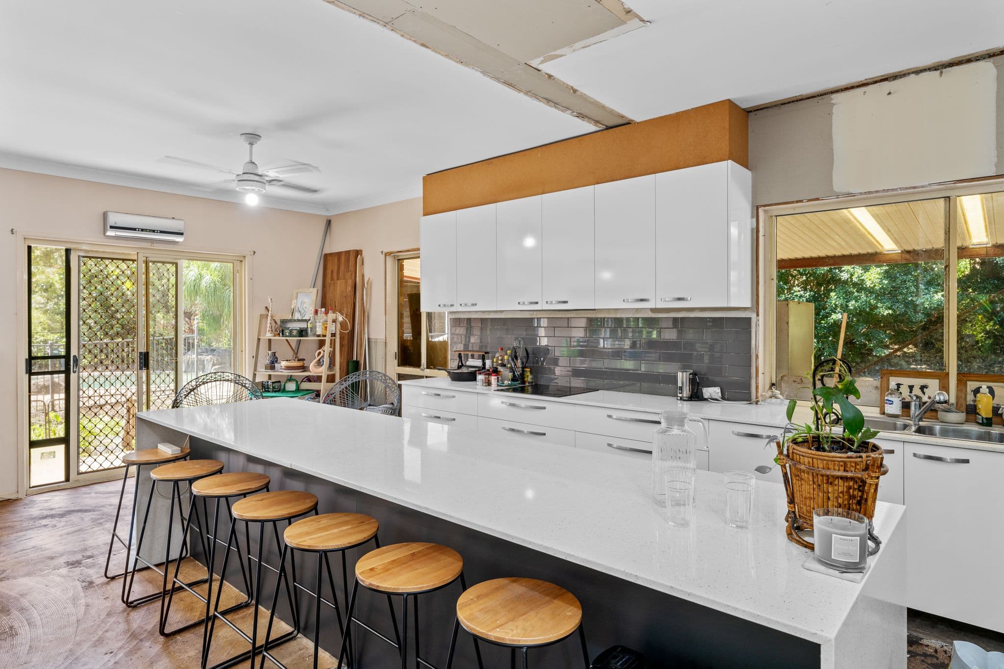 69 Crest Hill Drive, Wongawallan QLD 4210, Wongawallan - Thumbnail 5