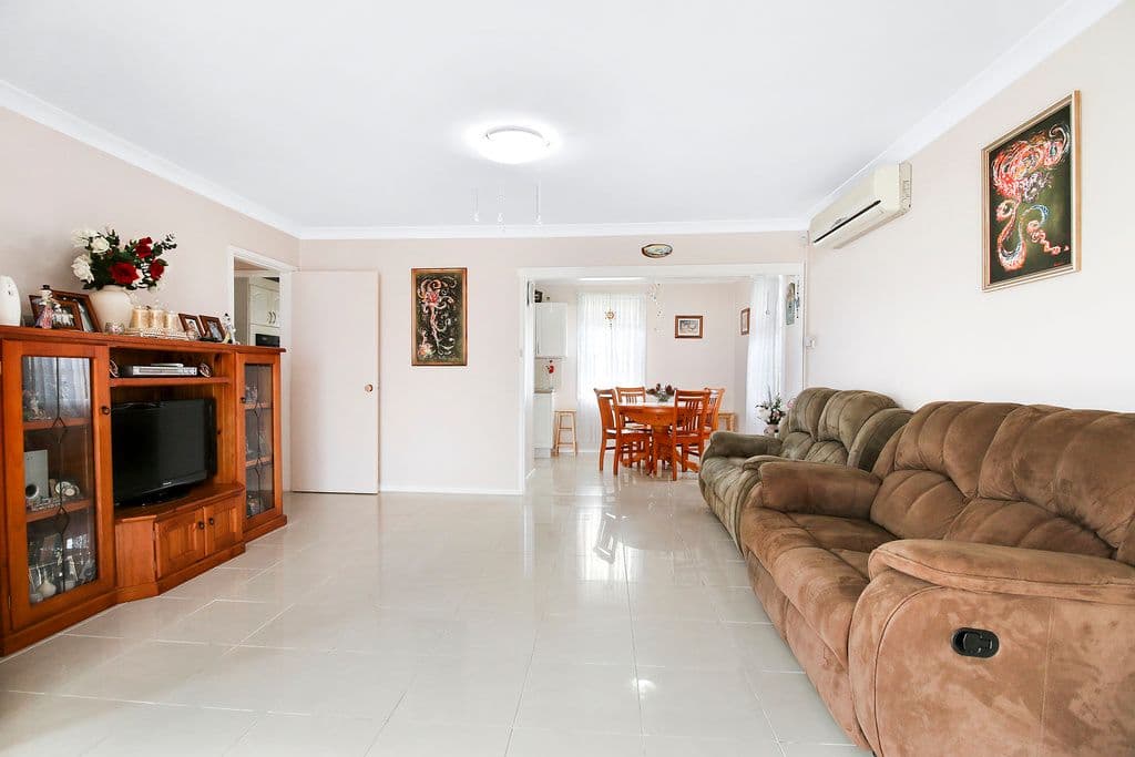 96 Willan Drive, Cartwright NSW 2168, Cartwright - Thumbnail 2