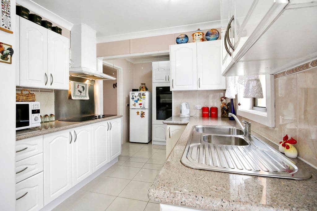 96 Willan Drive, Cartwright NSW 2168, Cartwright - Thumbnail 5