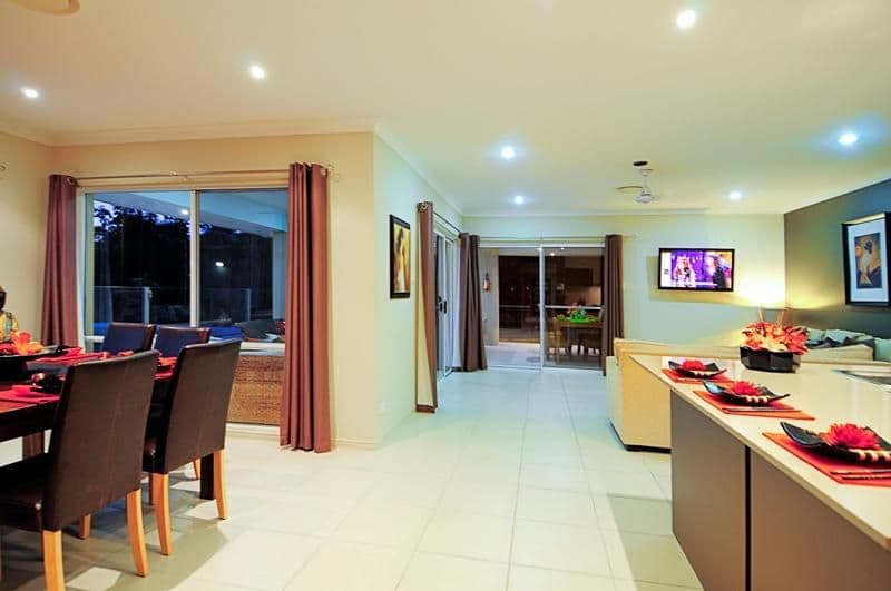 13 Meadow Court, MAUDSLAND QLD 4210, Maudsland - Thumbnail 4