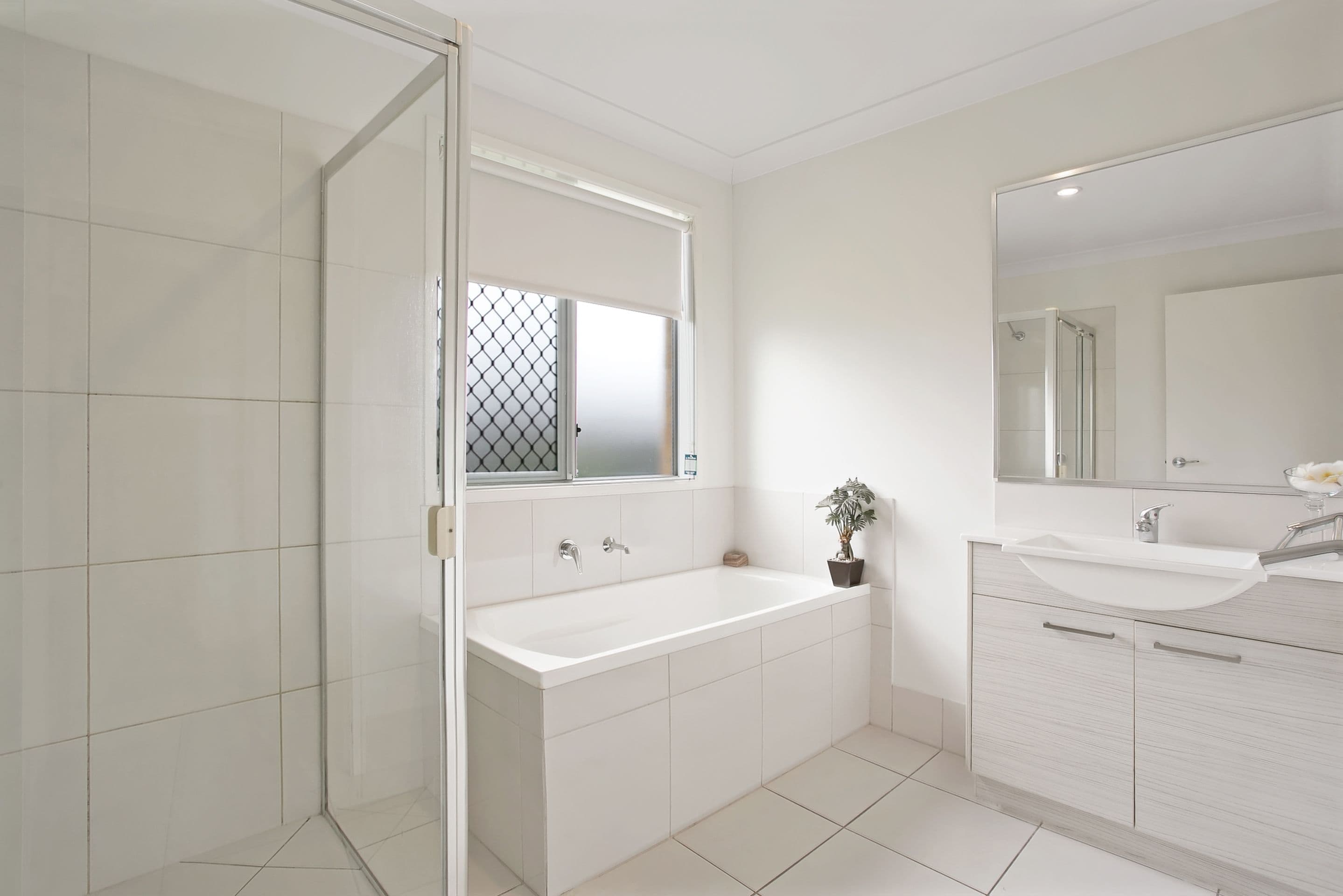 26 Bluestone Drive, Glenmore Park NSW 2745, Glenmore Park - Thumbnail 4