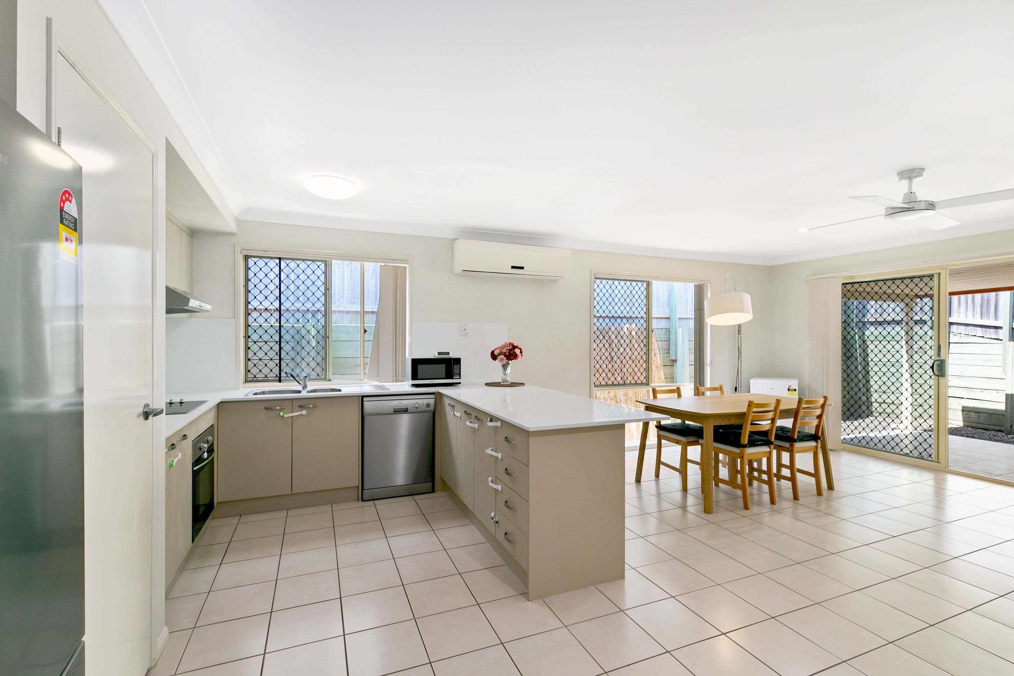 10 Barrallier Place, Drewvale QLD 4116, Drewvale - Thumbnail 2