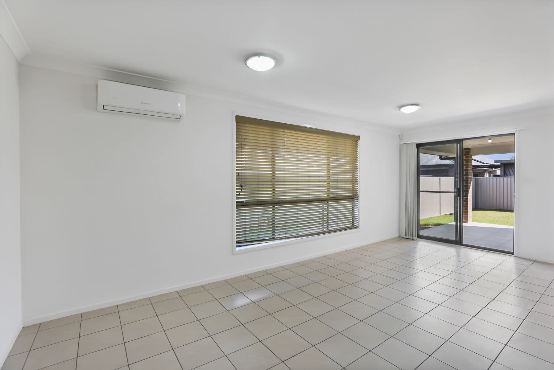 5 Adina Street, JORDAN SPRINGS NSW 2747, Jordan Springs - Thumbnail 4