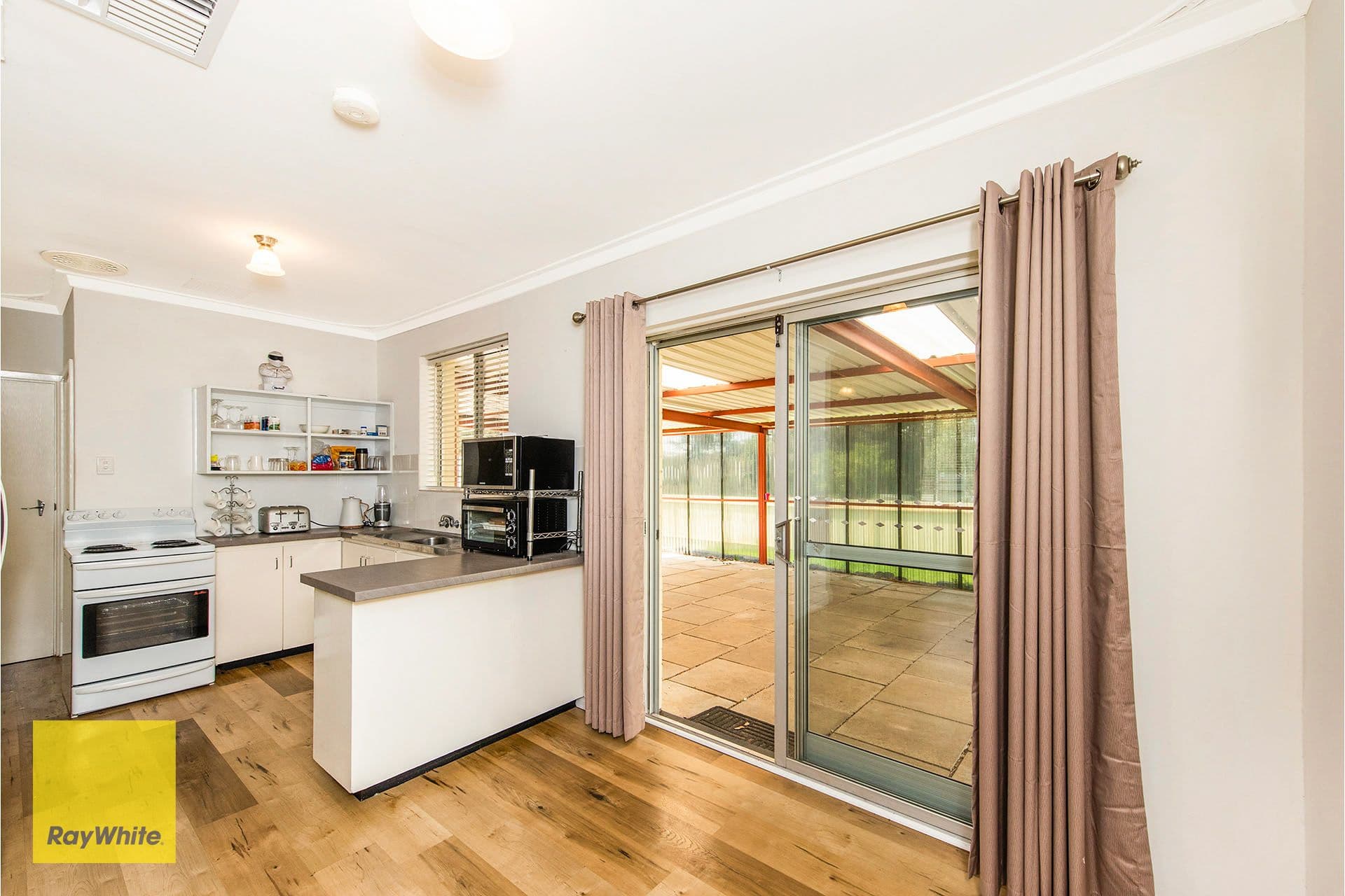 68 Sanderson Road, Lesmurdie WA 6076, Lesmurdie - Thumbnail 3