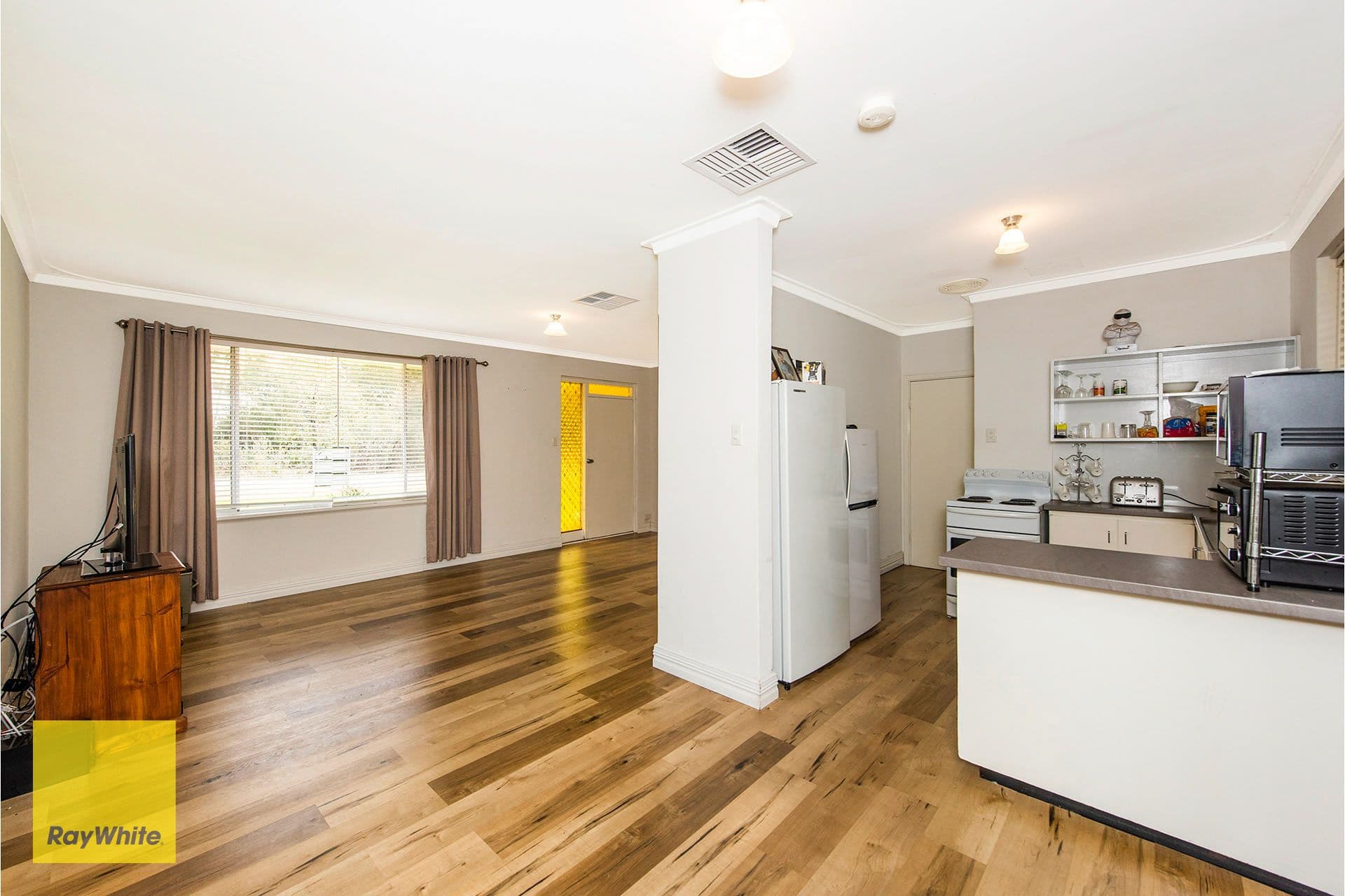 68 Sanderson Road, Lesmurdie WA 6076, Lesmurdie - Thumbnail 4