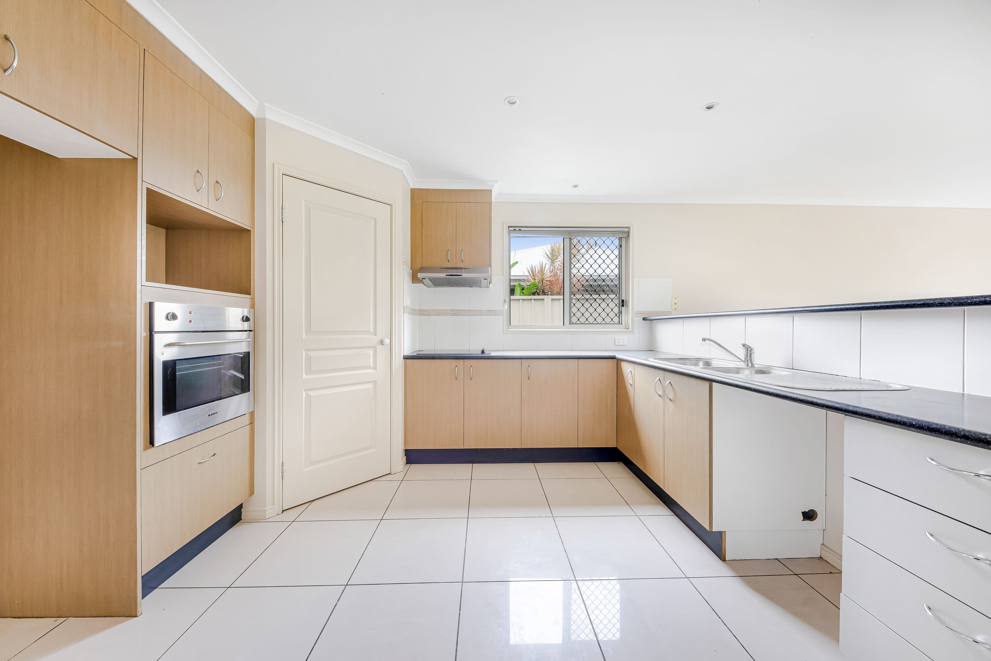 9 Calais Court, Kuluin QLD 4558, Kuluin - Thumbnail 2