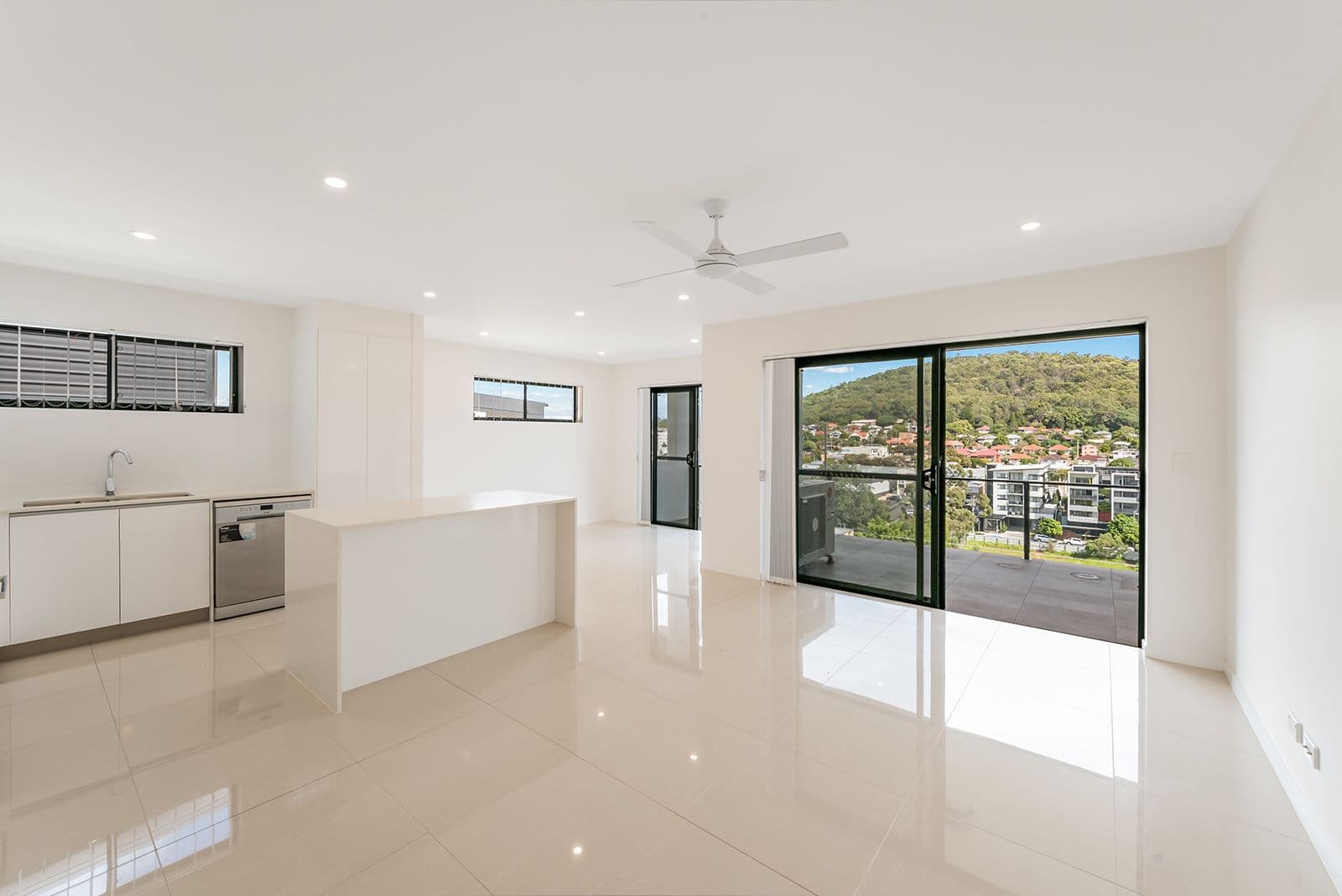 9 Raffles Street, Mount Gravatt East QLD 4122, Mount Gravatt East - Thumbnail 4