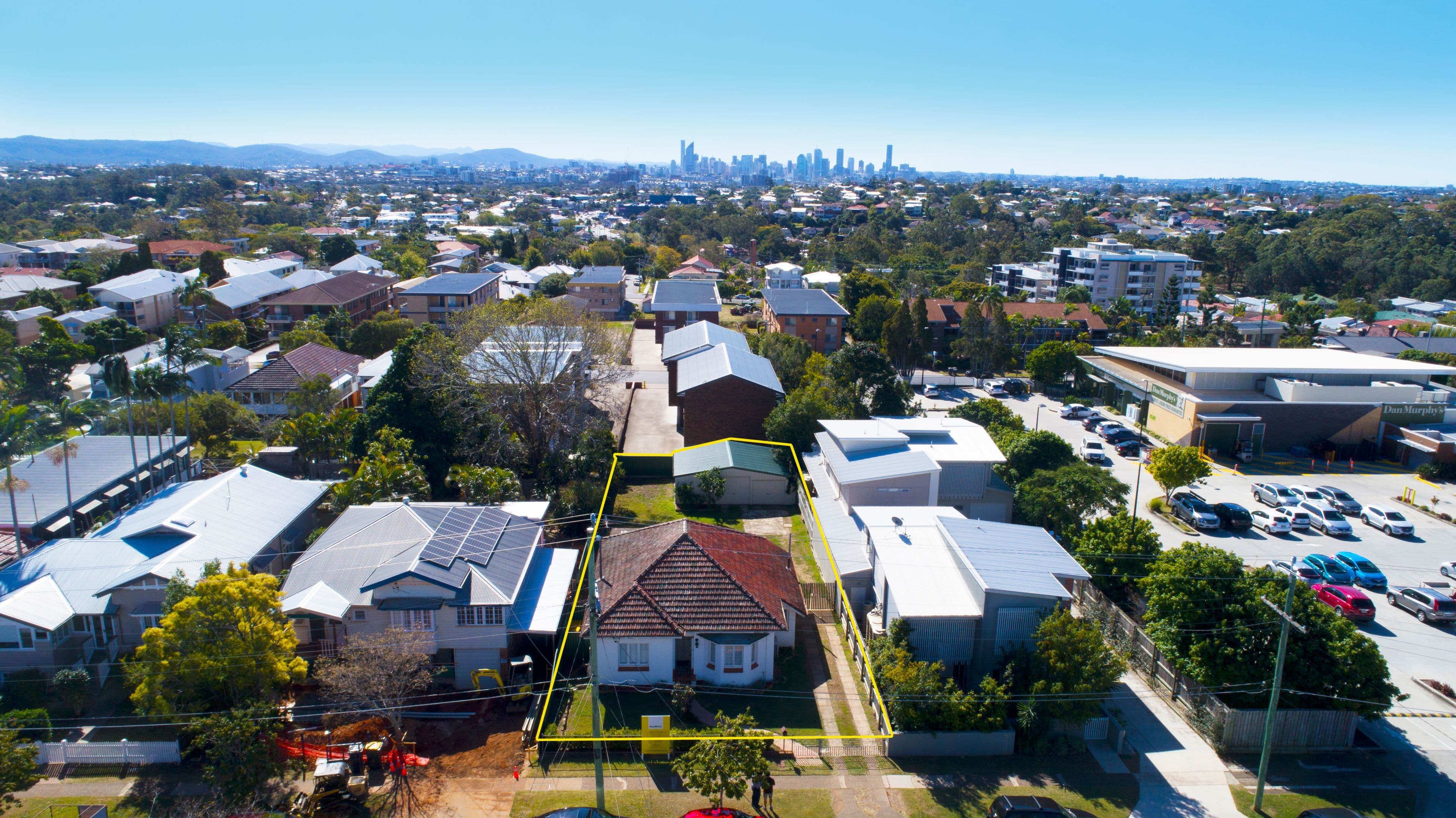 25 Yuletide Street, Holland Park West QLD 4121, Holland Park West - Thumbnail 2
