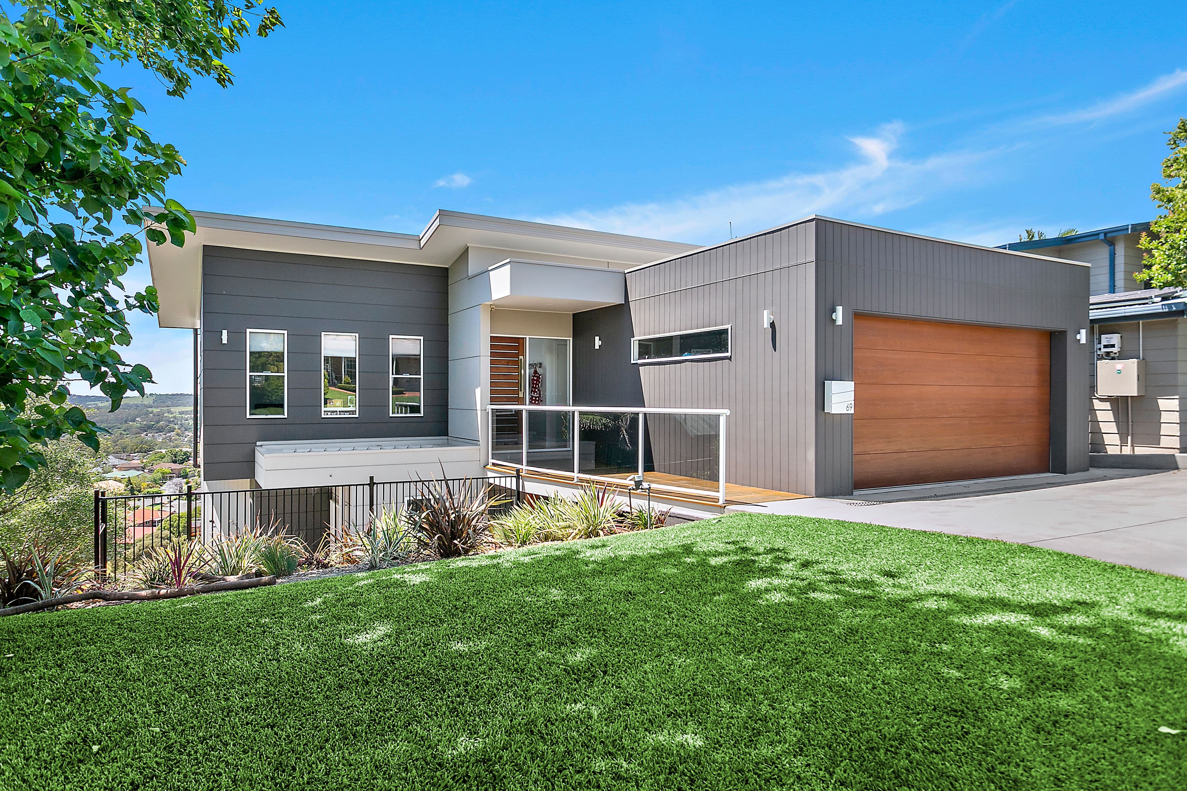 69 Scenic Crescent, Albion Park - Image 1