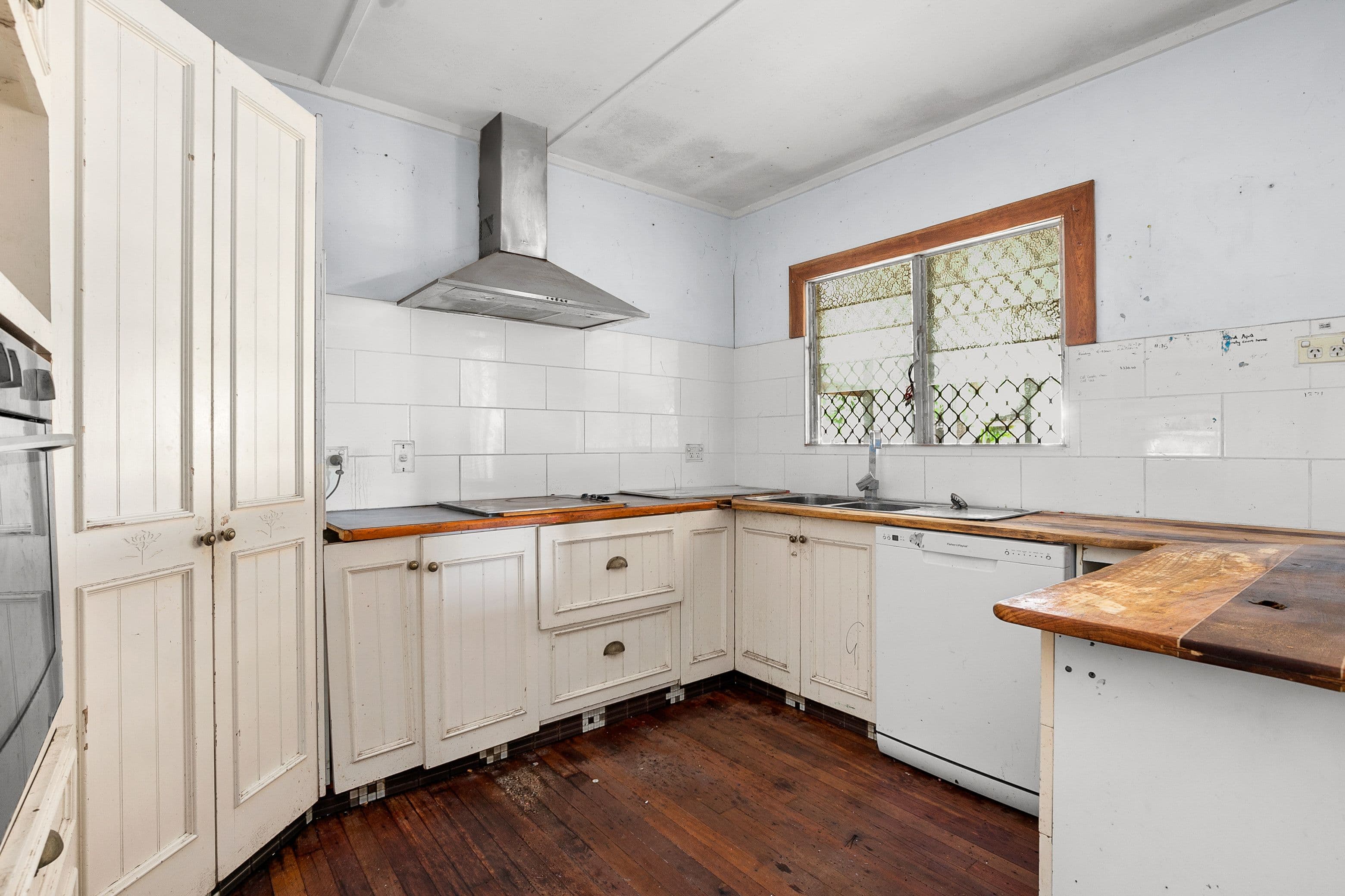 102 Hospital Road, Emerald QLD 4720, Emerald - Thumbnail 6