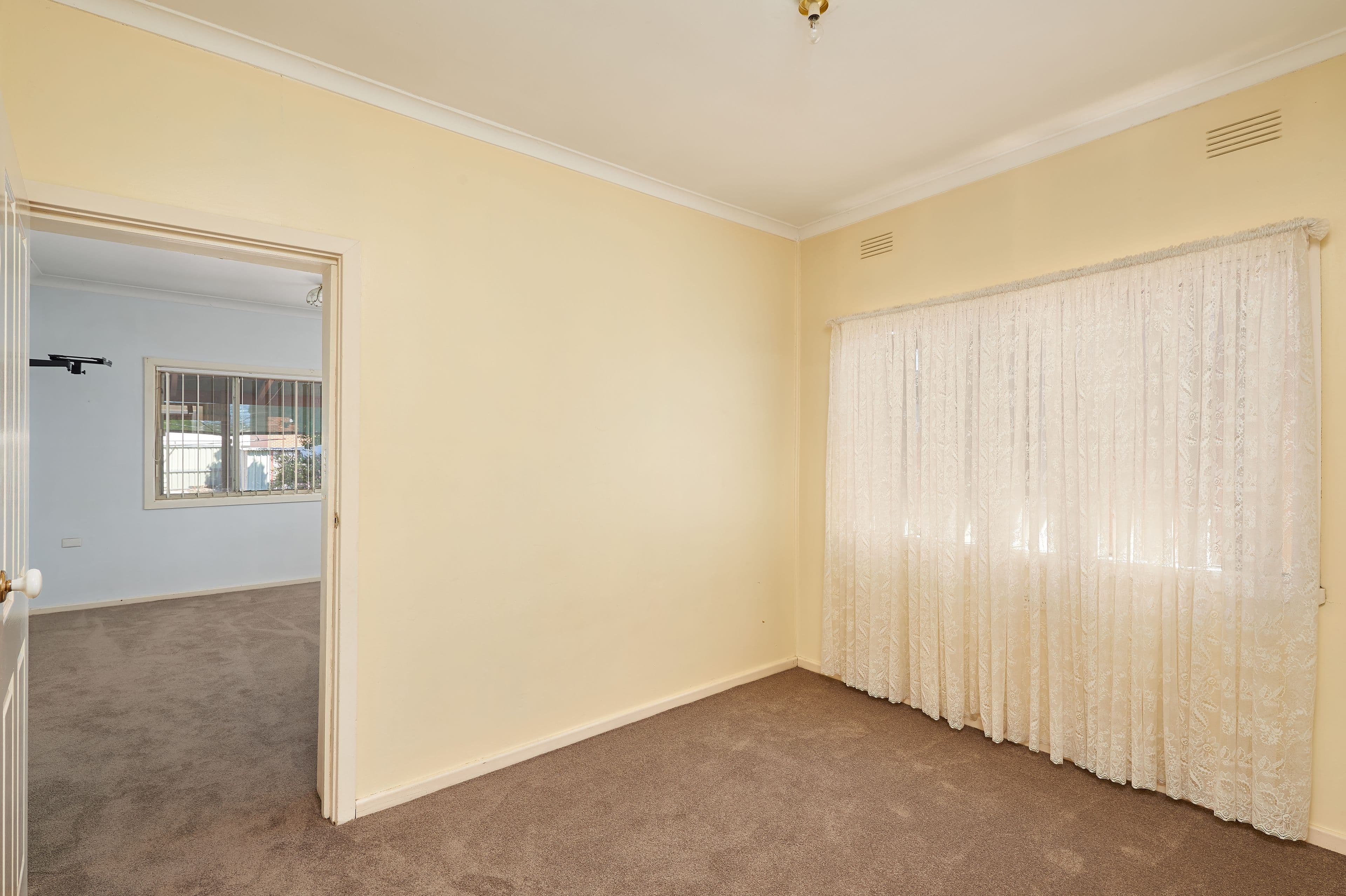8 Shaw Street, Wagga Wagga - Thumbnail 7