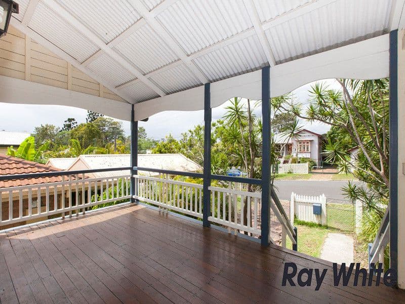5 Howard Street, GAYTHORNE QLD 4051, Gaythorne - Thumbnail 2