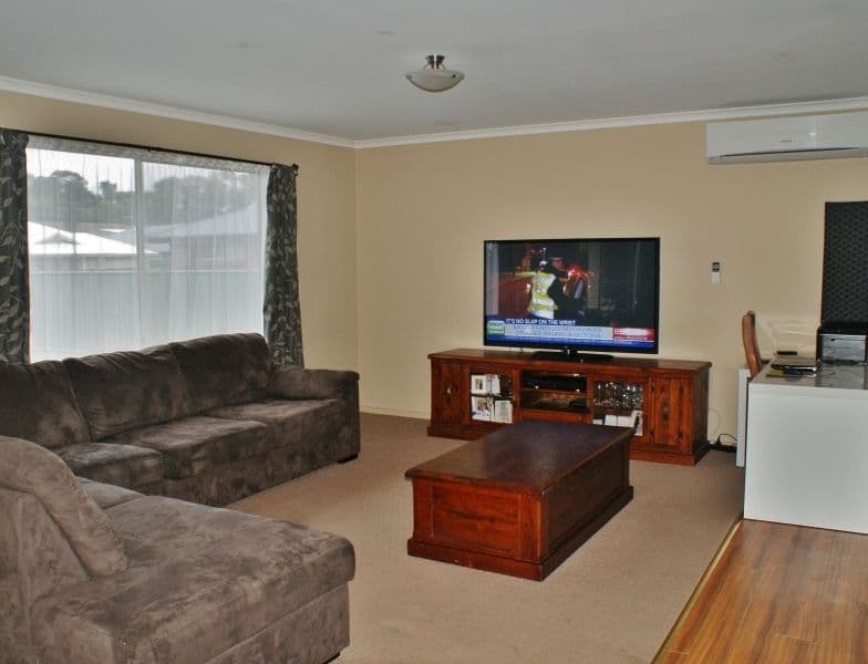 43 Pfitzner Close, MURRAY BRIDGE SA 5253, Murray Bridge - Thumbnail 2