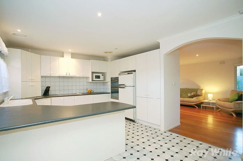 8 Somerset Court, MULGRAVE VIC 3170, Mulgrave - Thumbnail 2