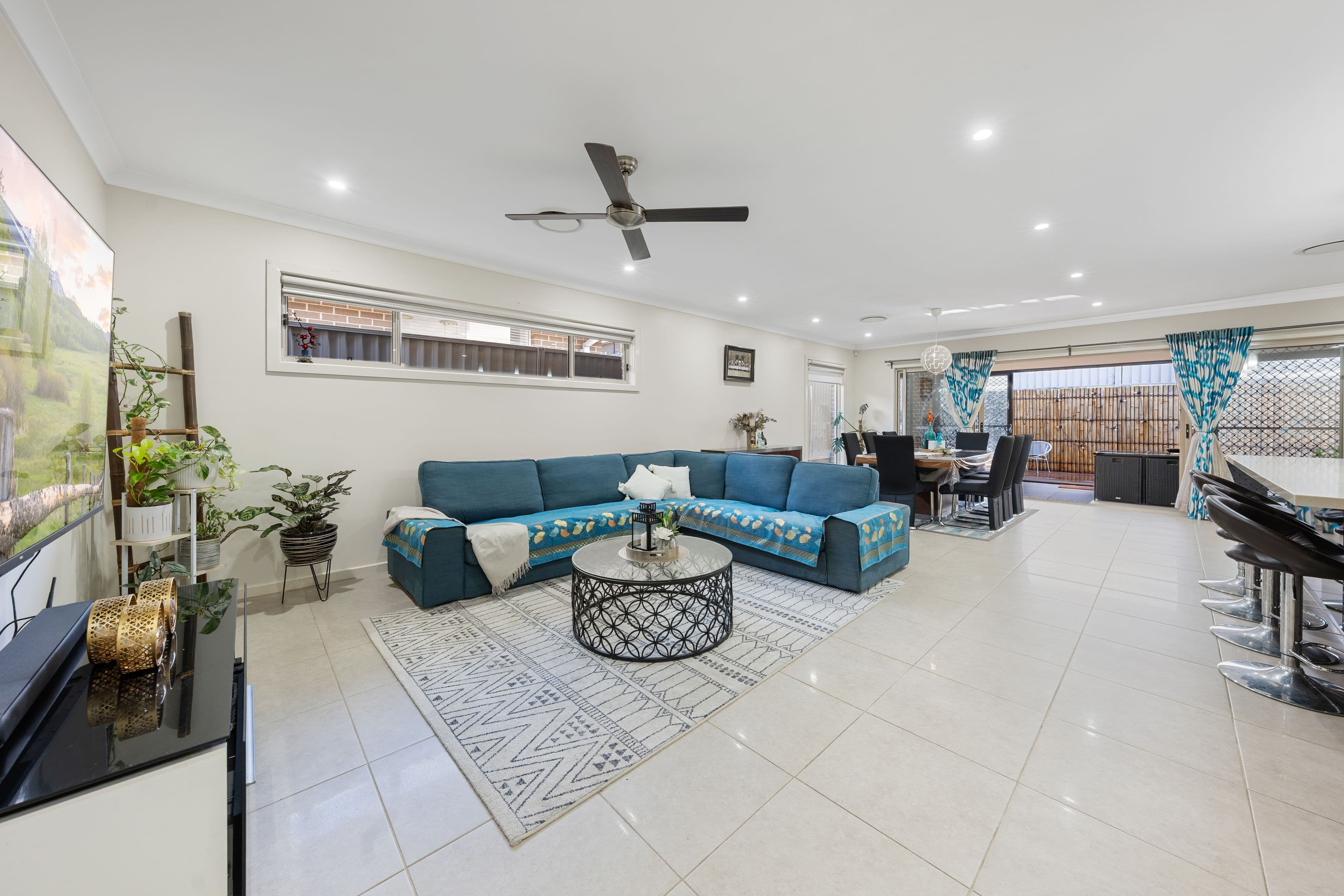 8 Affleck Gardens, Middleton Grange NSW 2171, Middleton Grange - Thumbnail 3