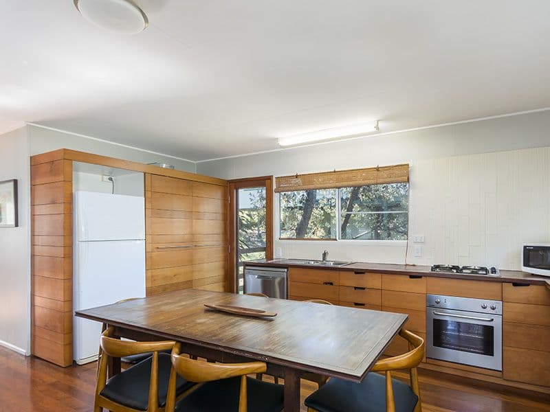 5 Bambara Street, Point Lookout QLD 4183, Point Lookout - Thumbnail 5