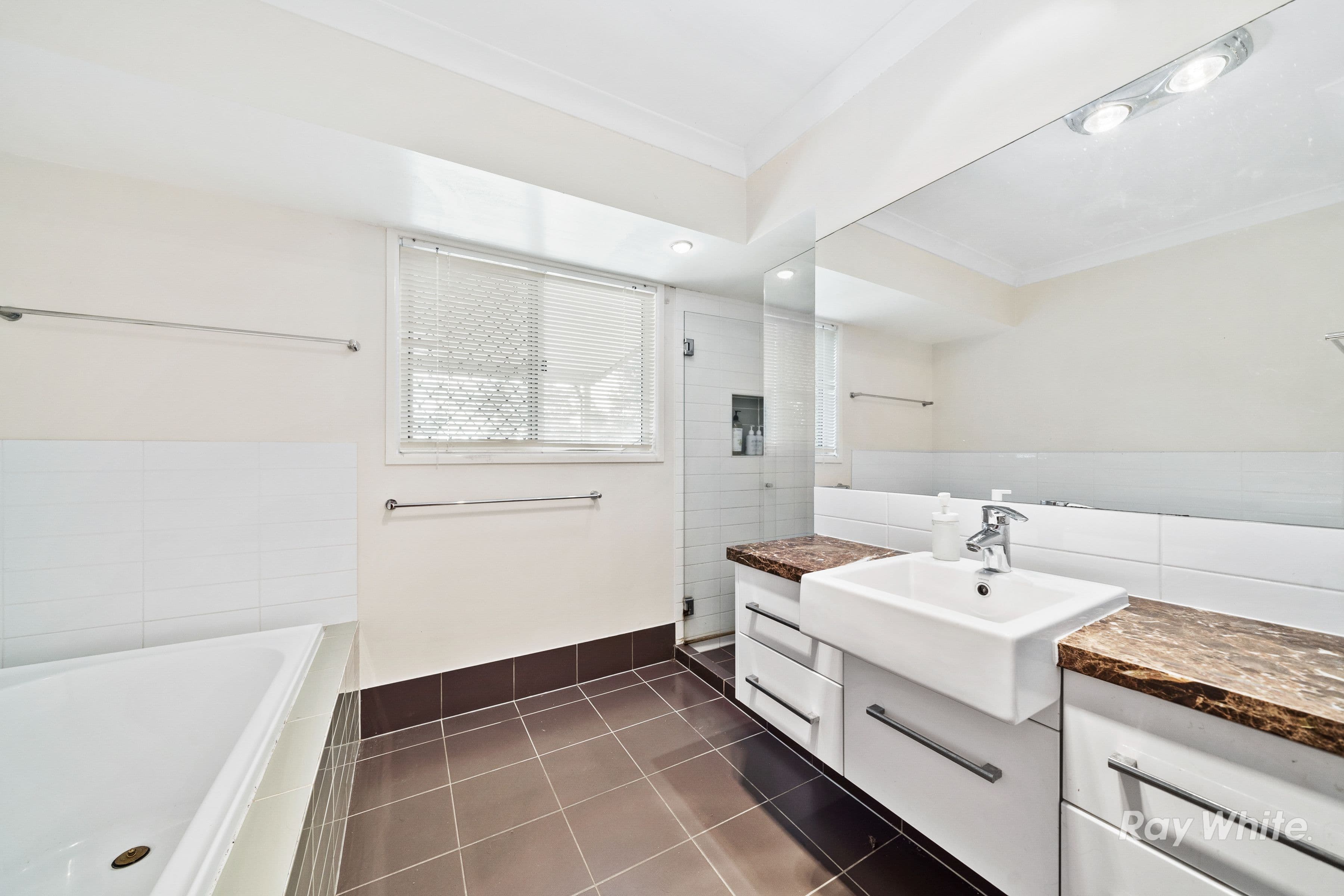 6 Kiparra Street, Mansfield QLD 4122, Mansfield - Thumbnail 8