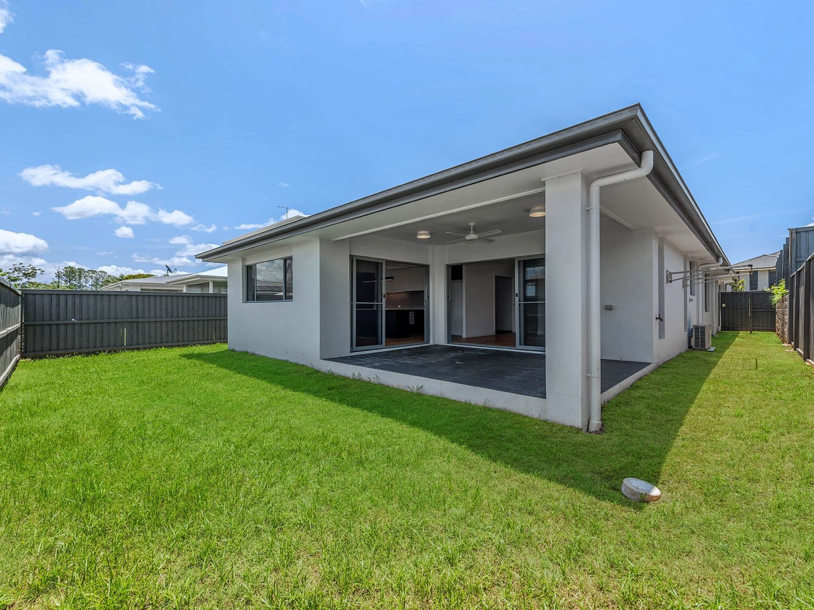 4 Pinnibar Street, Bridgeman Downs QLD 4035, Bridgeman Downs - Thumbnail 2