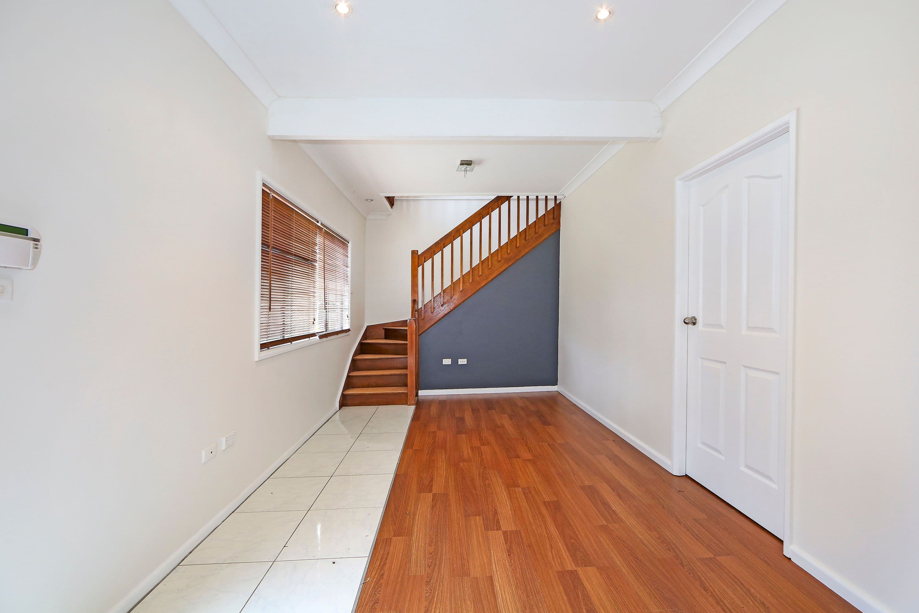 18 Elabana Avenue, Chain Valley Bay - Thumbnail 2