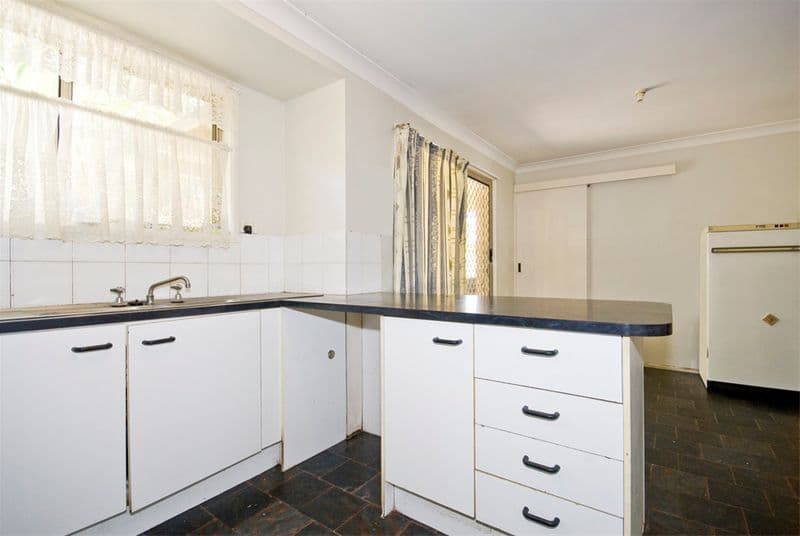 7 Awoonga Street, MARSDEN QLD 4132, Marsden - Thumbnail 5
