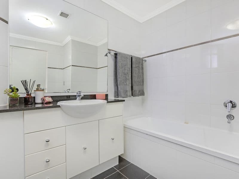 108/10 Webb Street, Croydon - Thumbnail 7