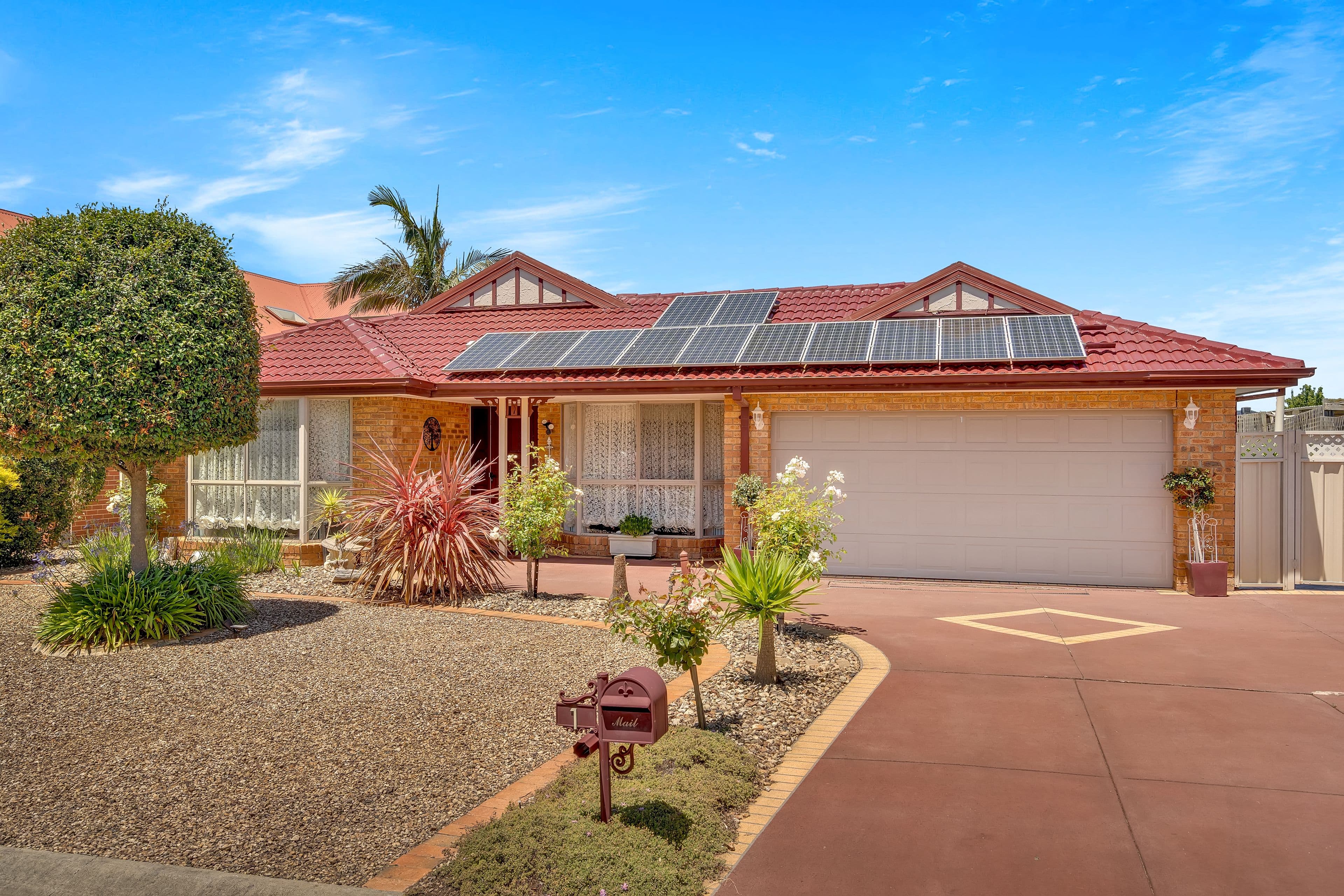 1 Waterdale Rise, Craigieburn VIC 3064, Craigieburn - Image 1