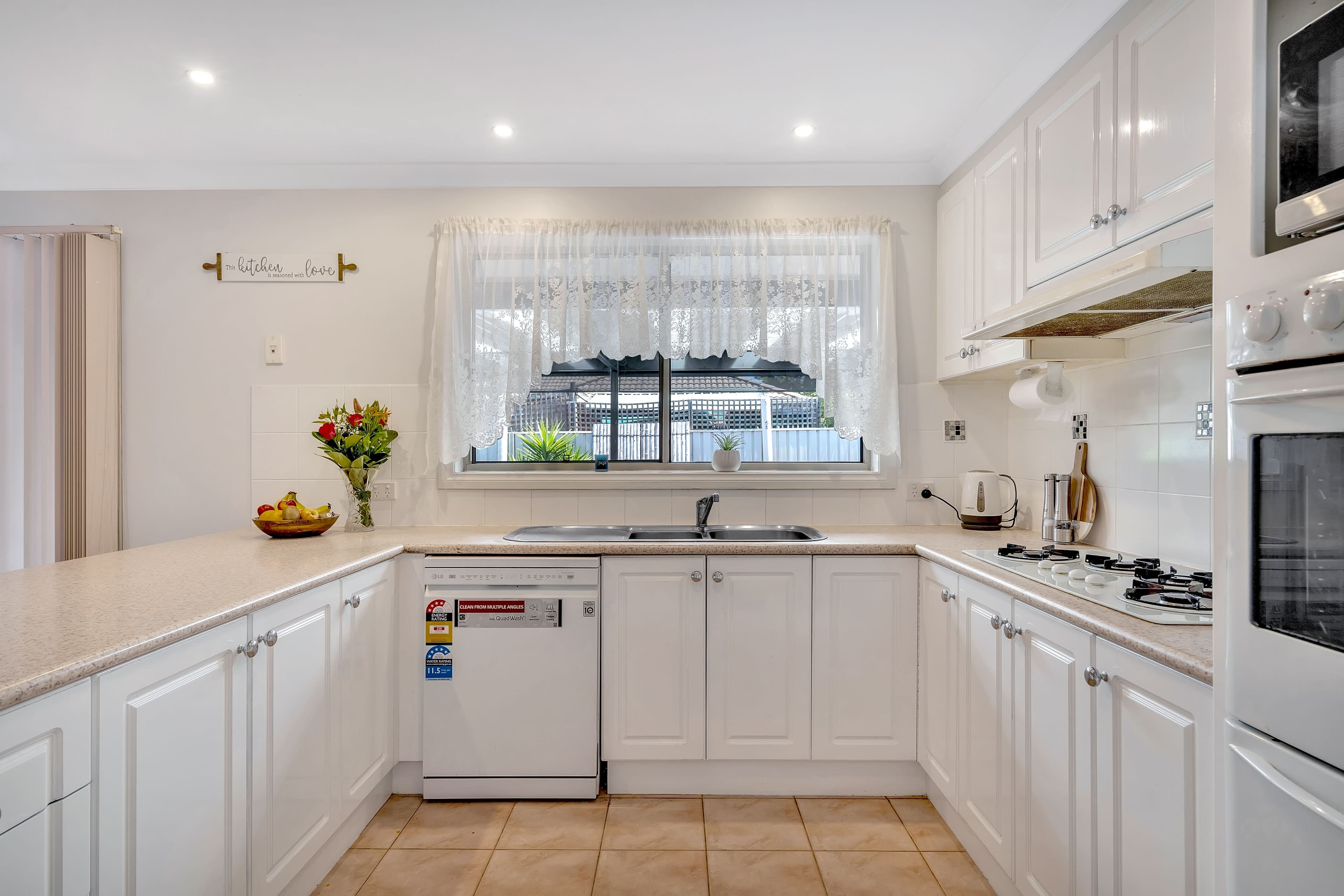 1 Waterdale Rise, Craigieburn VIC 3064, Craigieburn - Thumbnail 5