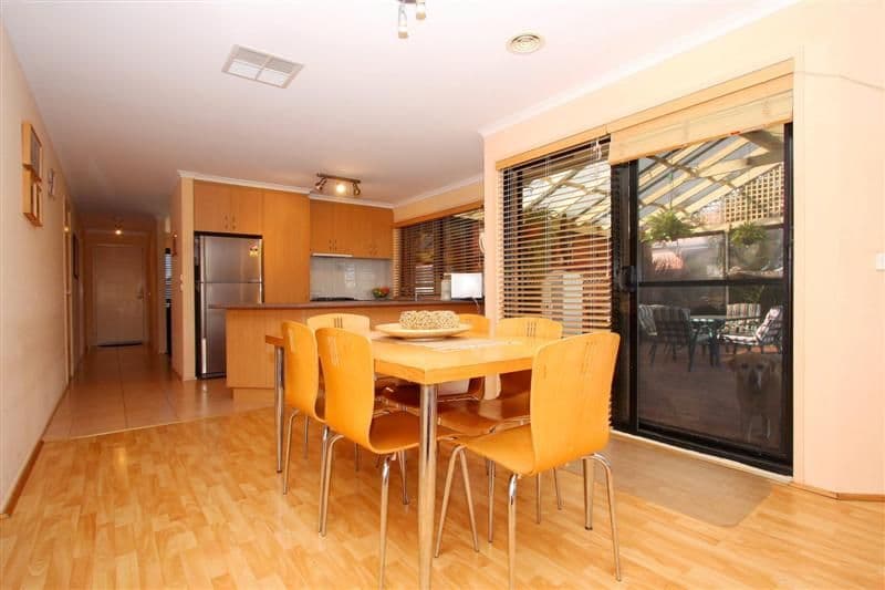18 Honeysuckle Avenue, HILLSIDE VIC 3037, Hillside - Thumbnail 4