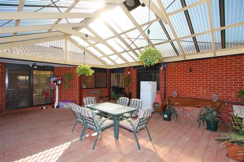 18 Honeysuckle Avenue, HILLSIDE VIC 3037, Hillside - Thumbnail 5