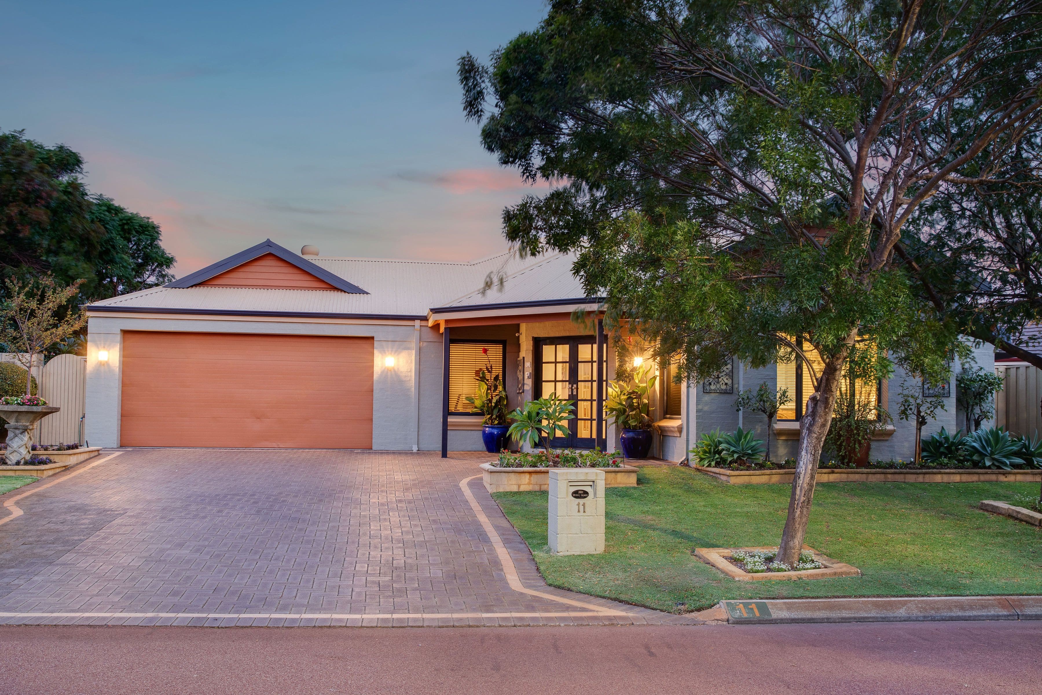 11 Settlers Circle, Gwelup WA 6018, Gwelup - Thumbnail 2