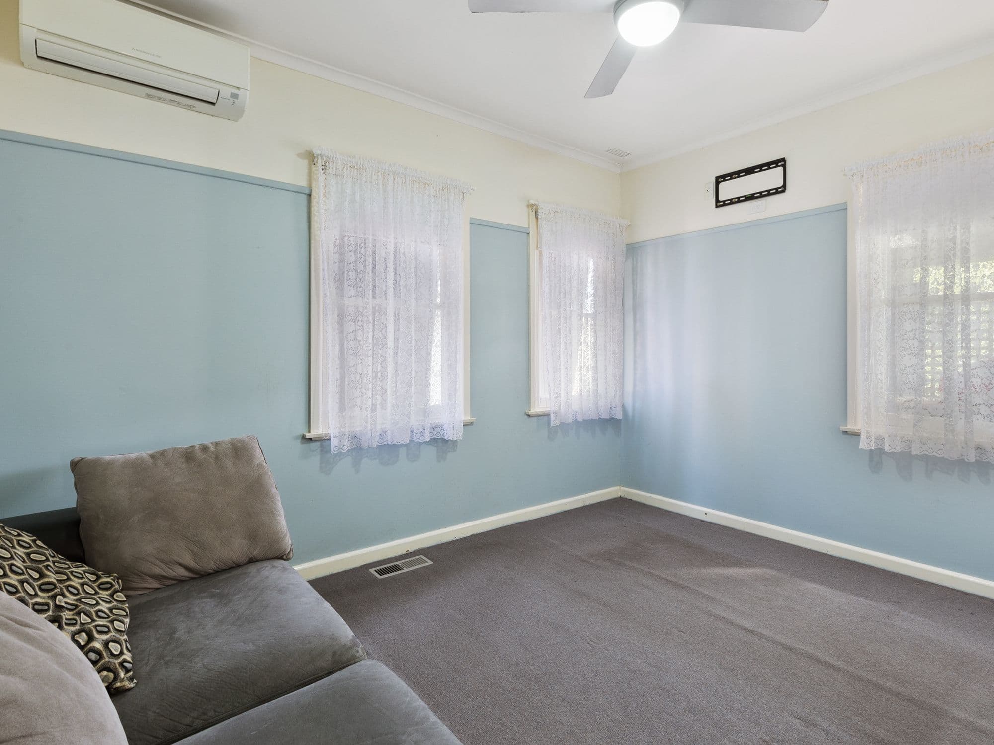 46 Chisholm Crescent, Seymour VIC 3660, Seymour - Thumbnail 5