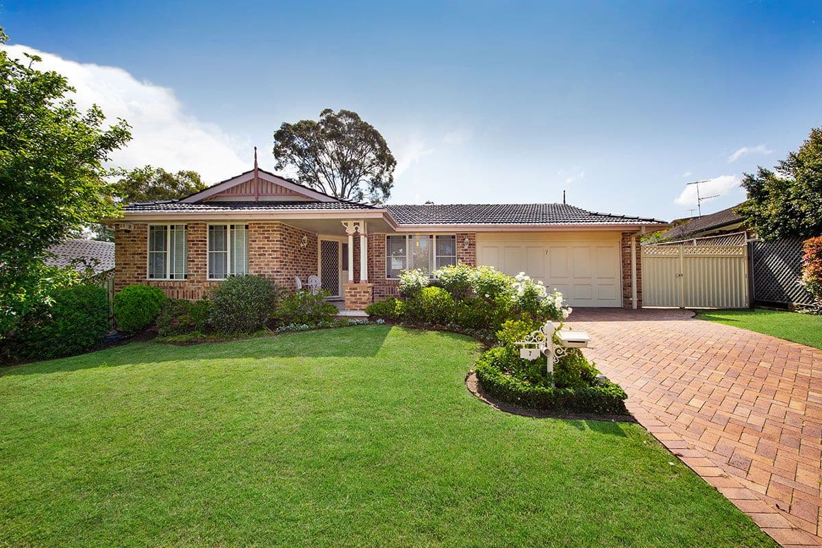 7 Claret Ash Grove, Menai - Image 1