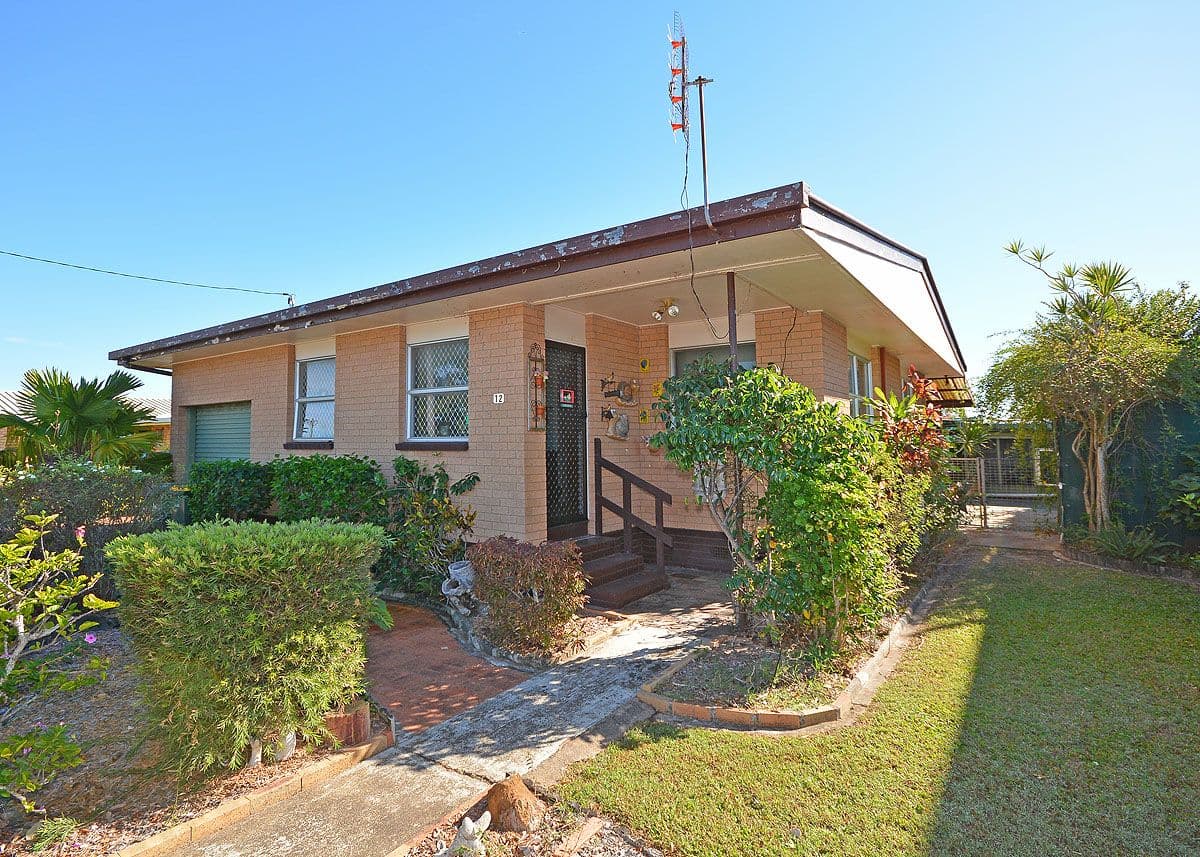 12 Edward Street, Urangan QLD 4655, Urangan - Thumbnail 2